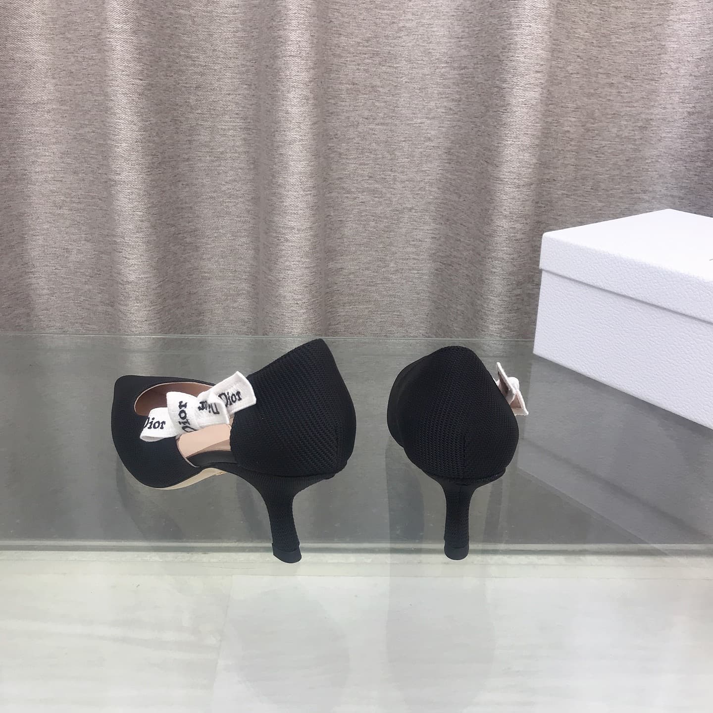 D6003 J‘ADIOR Dior Dior 2026 – New spring collection of high heels with ribbons and bows. These are similar to those worn by celebrities; they feature a CD logo, a square toe, and a design with open colors. It’s the top-tier version available on the marke — image 8