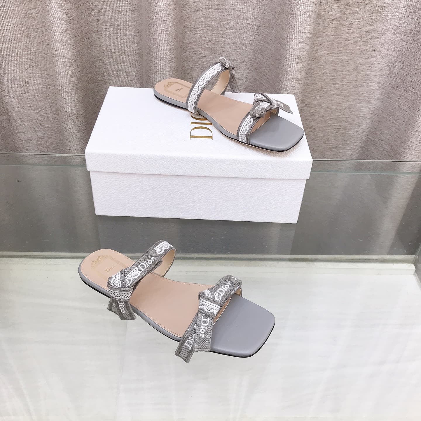 D5997 26ss Spring/Summer new model Dior J’Adior belted sandals. Classic CD letter embroidery, bow details, lace trim – two-band sandals. — image 7