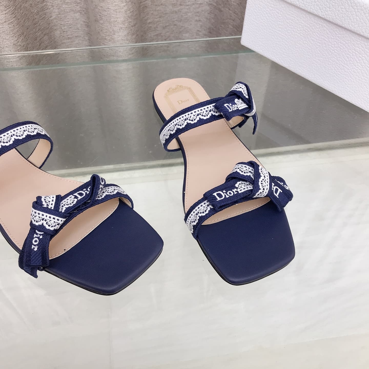 D5996 26ss Spring/Summer new model Dior J’Adior belted sandals – Classic CD letter embroidery, bow ties, lace trim, two-band sandals — image 5