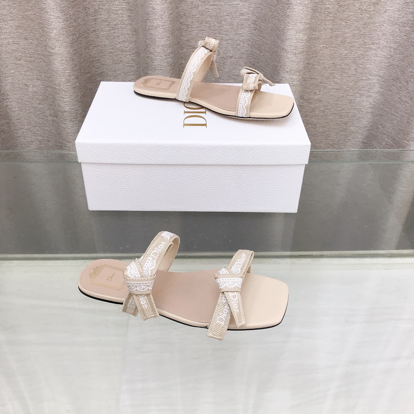 D5995 26ss Spring/Summer new model Dior J’Adior belted sandals. Classic CD letter embroidery, bow ties, lace trims – two-band sandals. — image 7