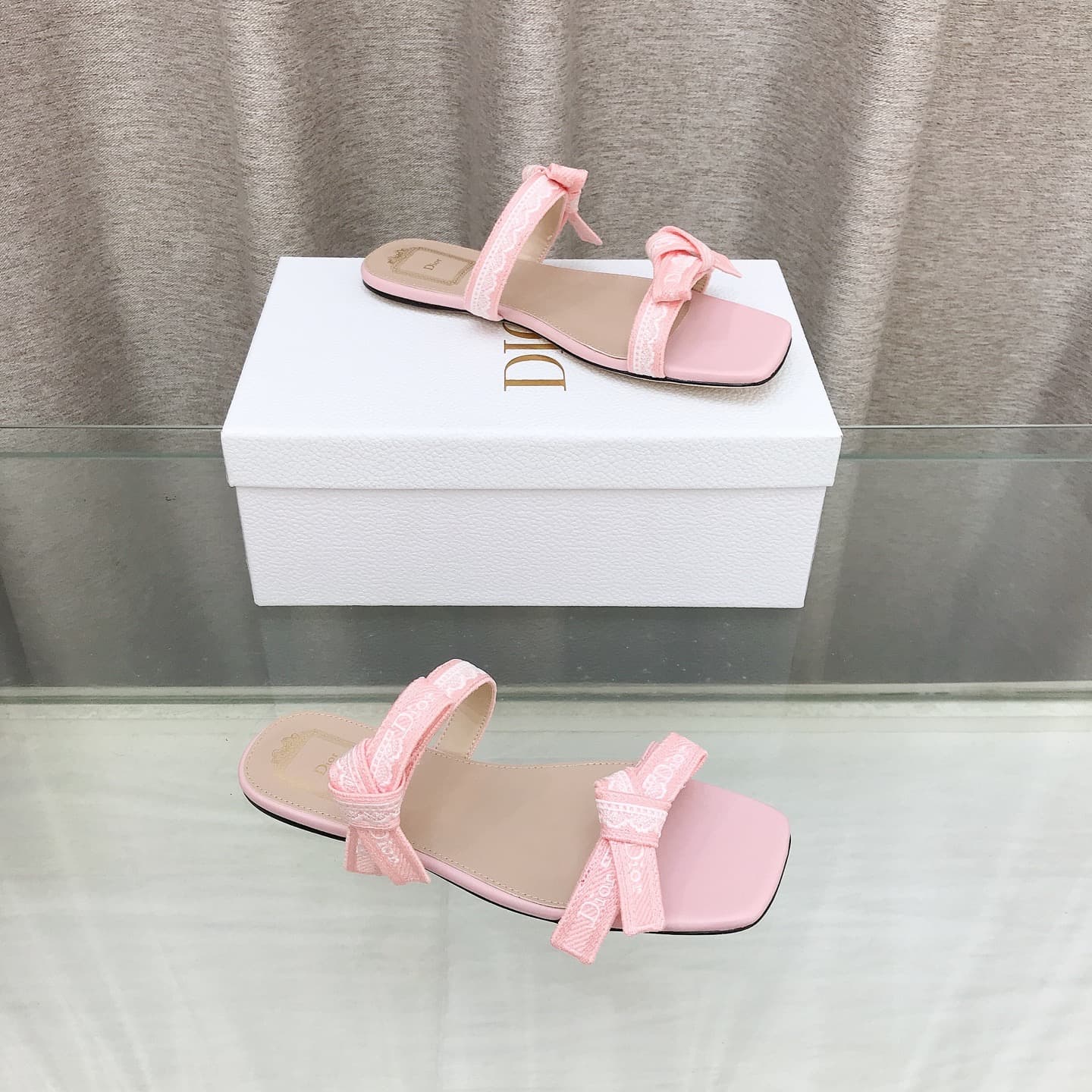 D5993 26ss Spring/Summer new model Dior J’Adior belted sandals, classic CD letter embroidery, bow ties, lace trim – two-band sandals — image 7