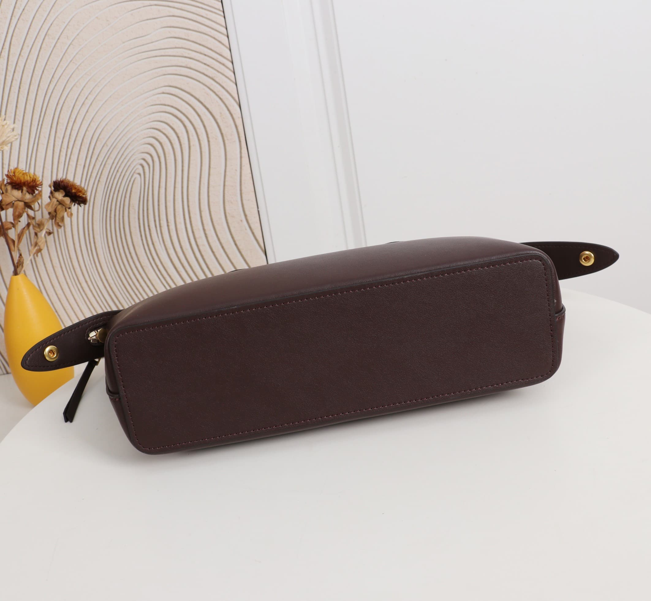 C468 .Celine Seline bag, dimensions: 26*19*8cm — image 4