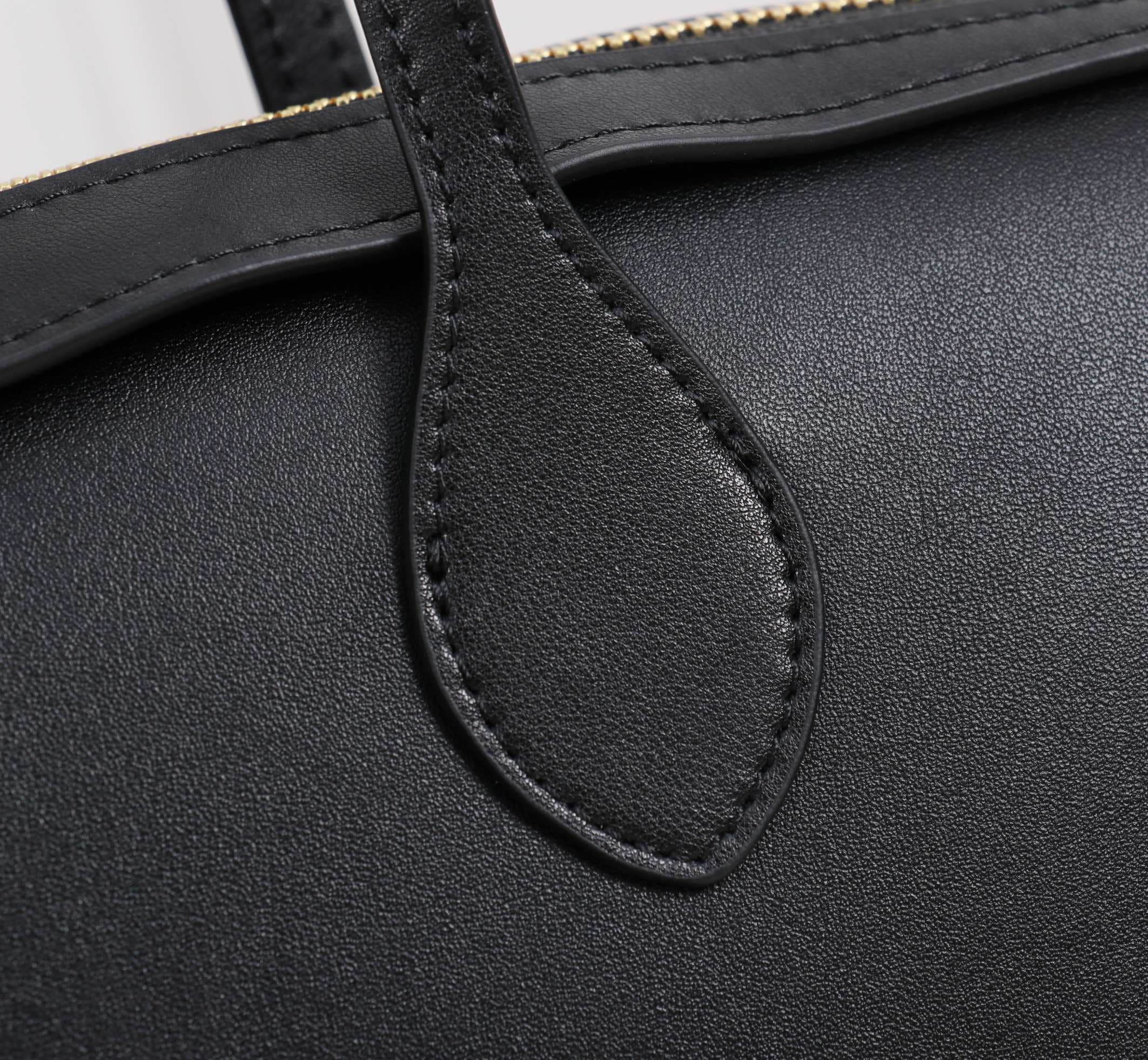 C467 .Celine Seline bag, dimensions: 26*19*8cm — image 5