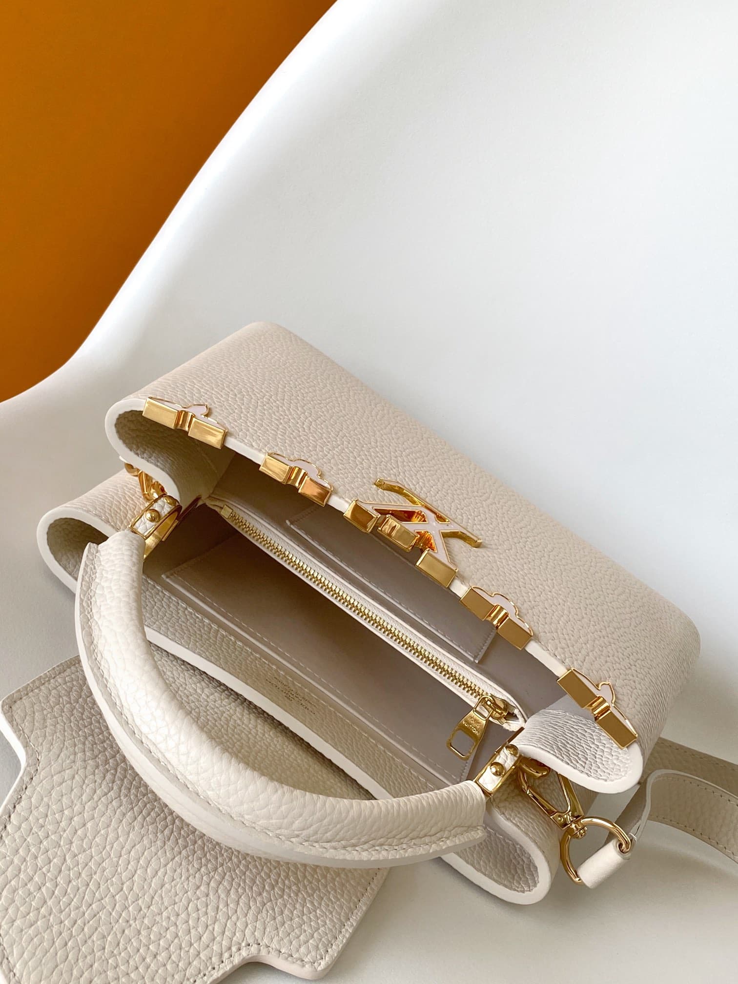 C5135 💰 Premium original leather, dynamic sizing capability — image 8