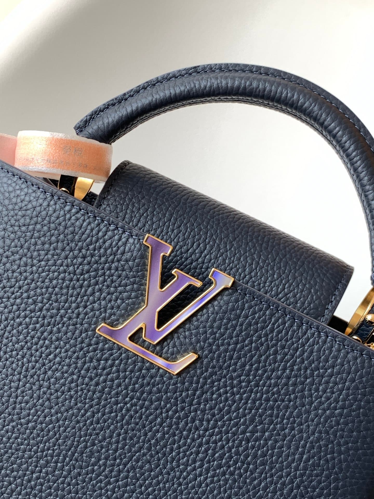 C5309 💰 M14381 brown M14970 black M14971 blue M14972 pink-purple M14393 horizontal white  premium original dynamic 163 model Capucines BB handbag features design elements from the Harmony collection, with luxurious chains that evoke the inspiration of Mon — image 5