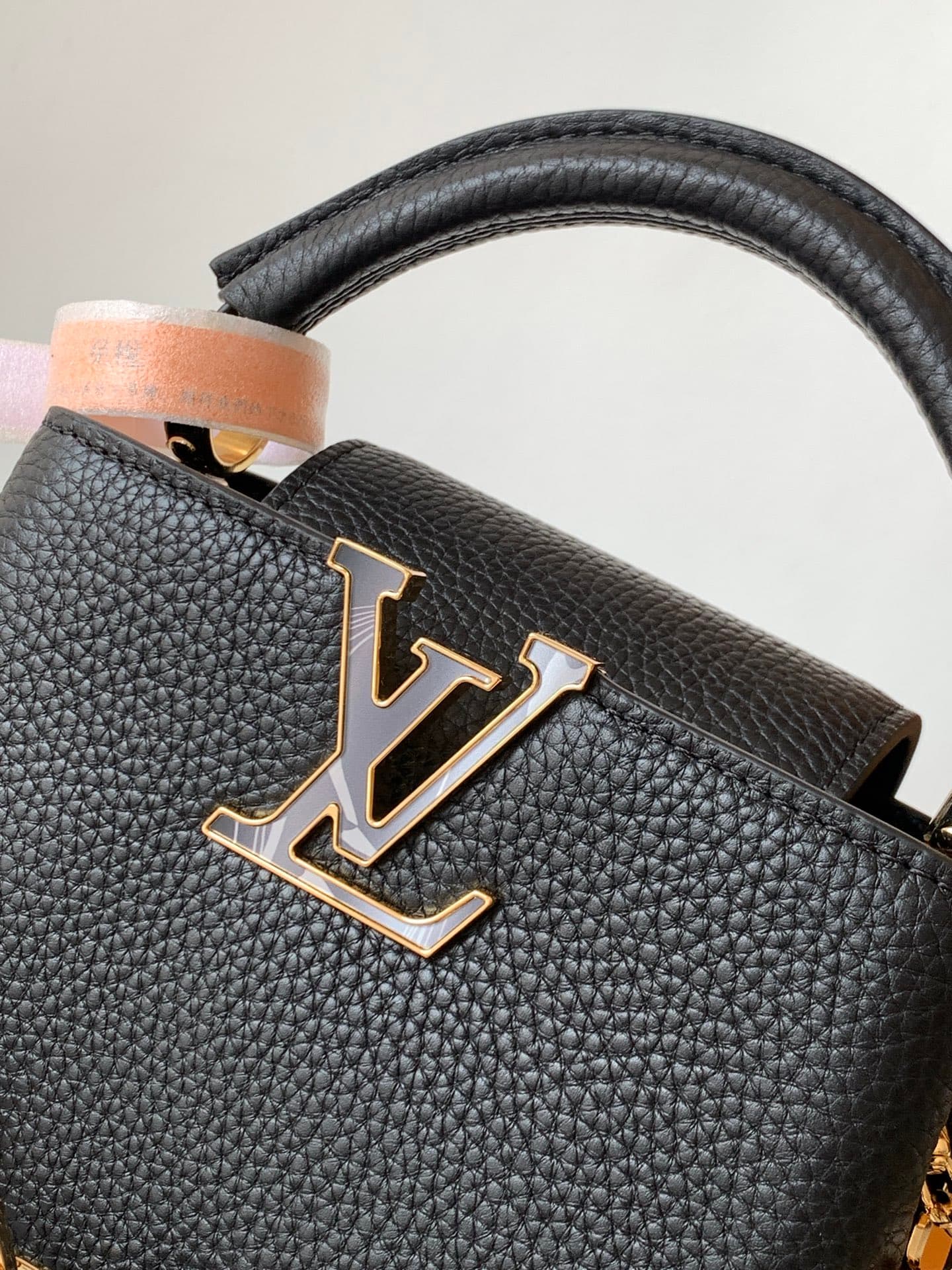 C5308 💰 M14381 brown M14970 black M14971 blue M14972 pink-purple M14393 horizontal white 100% original factory product, dynamic 163 model. Capucines BB handbag features design elements from the Harmony collection, with beautiful chains that inspire the Mo — image 5