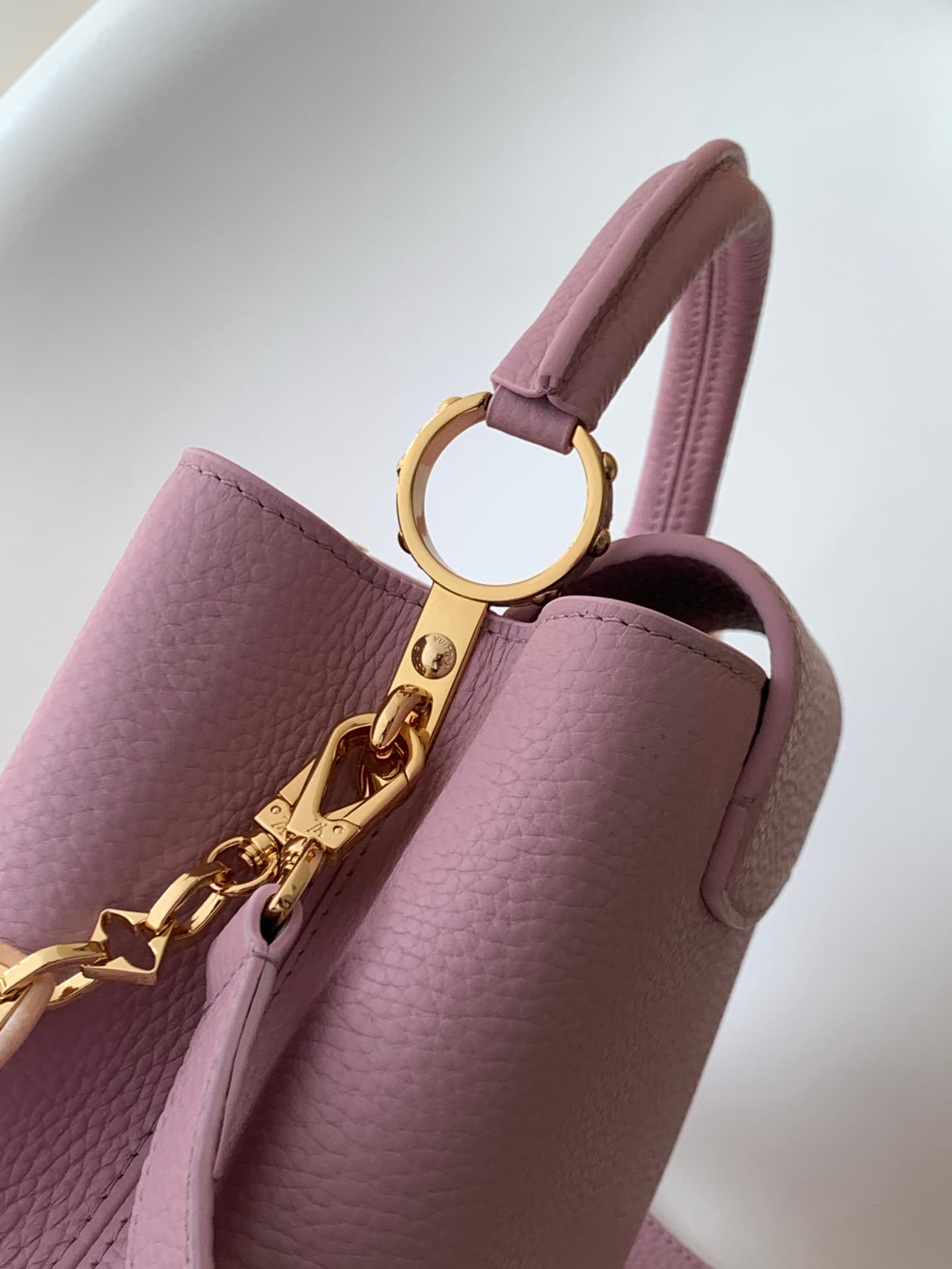 C5305 💰 M14381 brown M14970 black M14971 blue M14972 pink-purple M14393 horizontal white 100% original factory product, dynamic 163 model. Capucines BB handbag, inspired by the design elements of the Harmony collection, features a luxurious chain design t — image 6