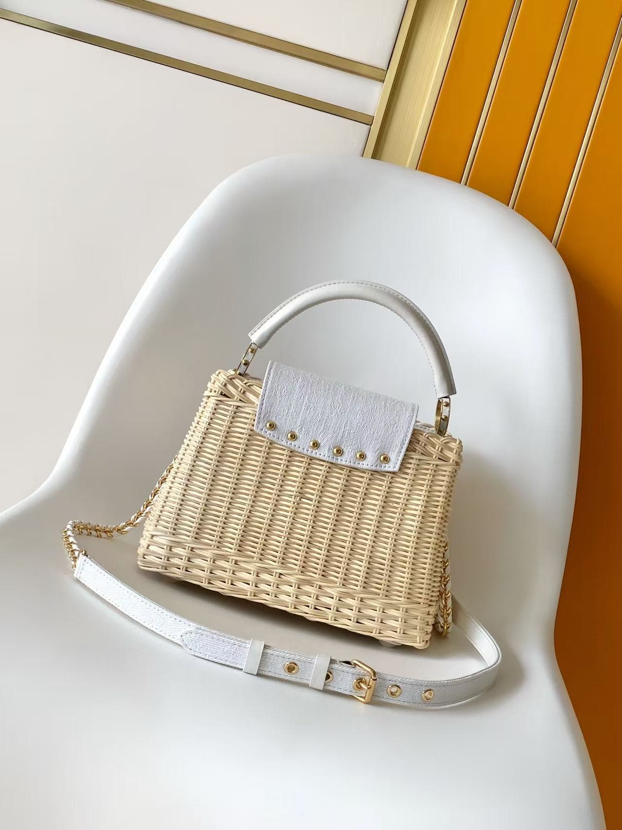 C5211 💰M28543 – White; M28548 – Pink; M29501 – Blue; M28775 – New brown; M28542 – Large brown, premium original style. This Capucines mini handbag belongs to the Rattan collection. It features a snap closure and the Louis Vuitton Monogram pattern, creatin — image 3