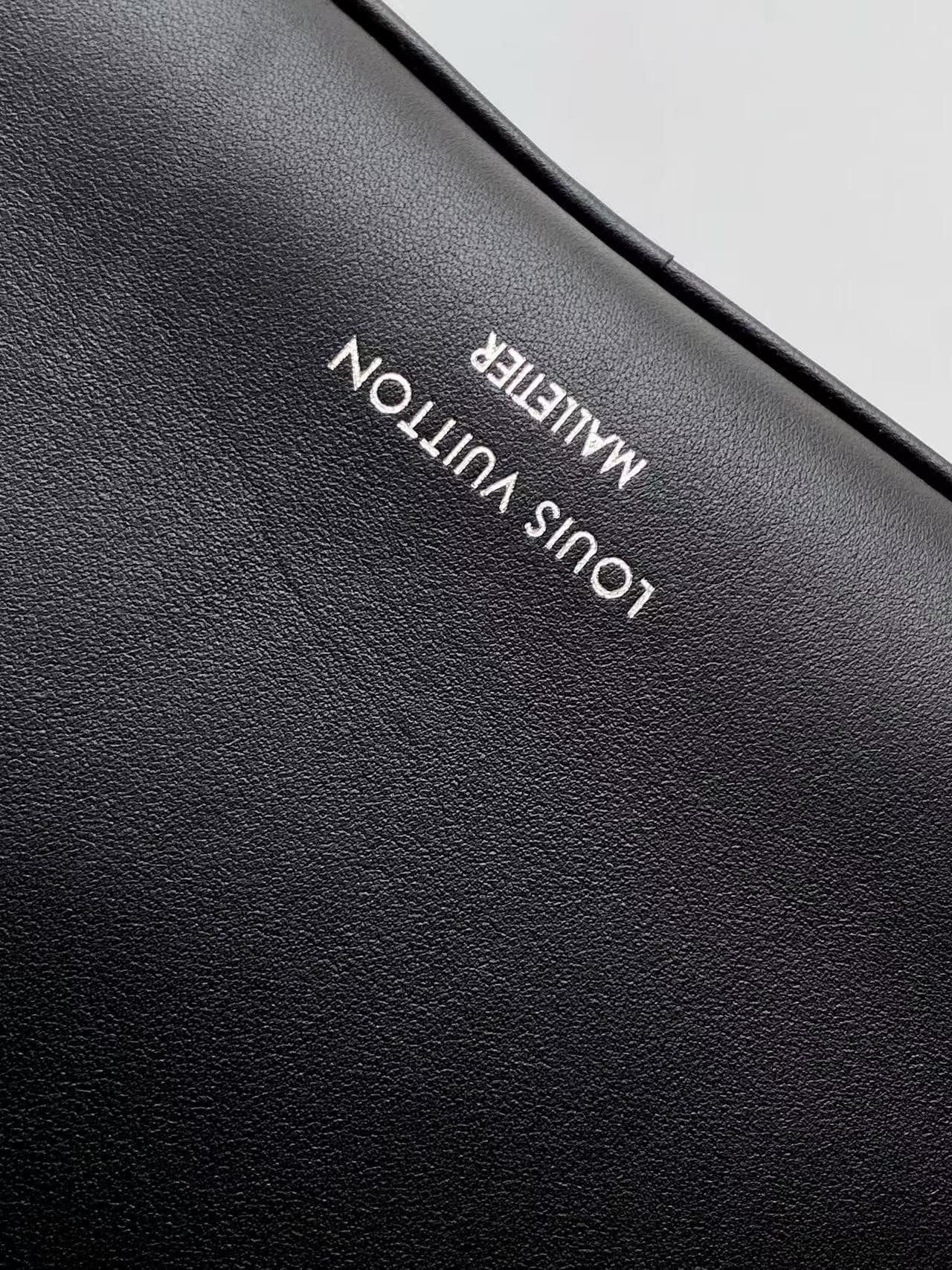 C5204 💰M27999 – Black and brown, top-quality original items. The dynamic 163 model features a comfortable, soft-tanned leather material, with a wide and sturdy design that draws attention. The interior is made of LV Blason pattern fabric, providing ample  — image 6
