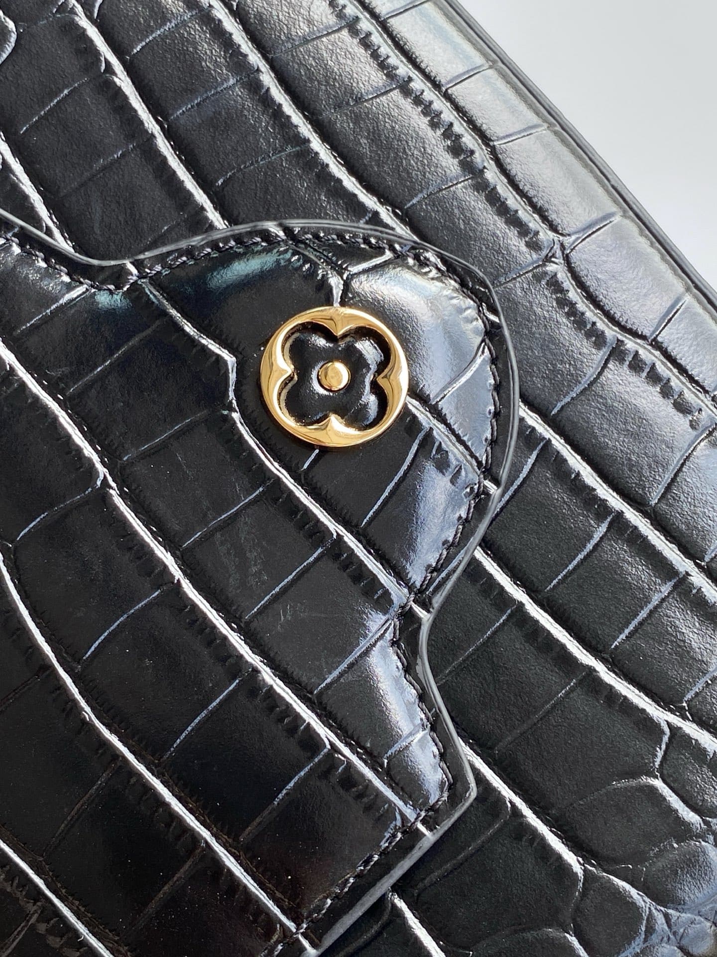 C5196 💰💰 Dynamic 163 – Premium original leather. Dynamic color variation: N96963: Jujube red crocodile; N90087: Black crocodile; N93691: Pure white crocodile. N99291: Himalayan; N83538: Ostrich; Jujube red; N89027 — image 7