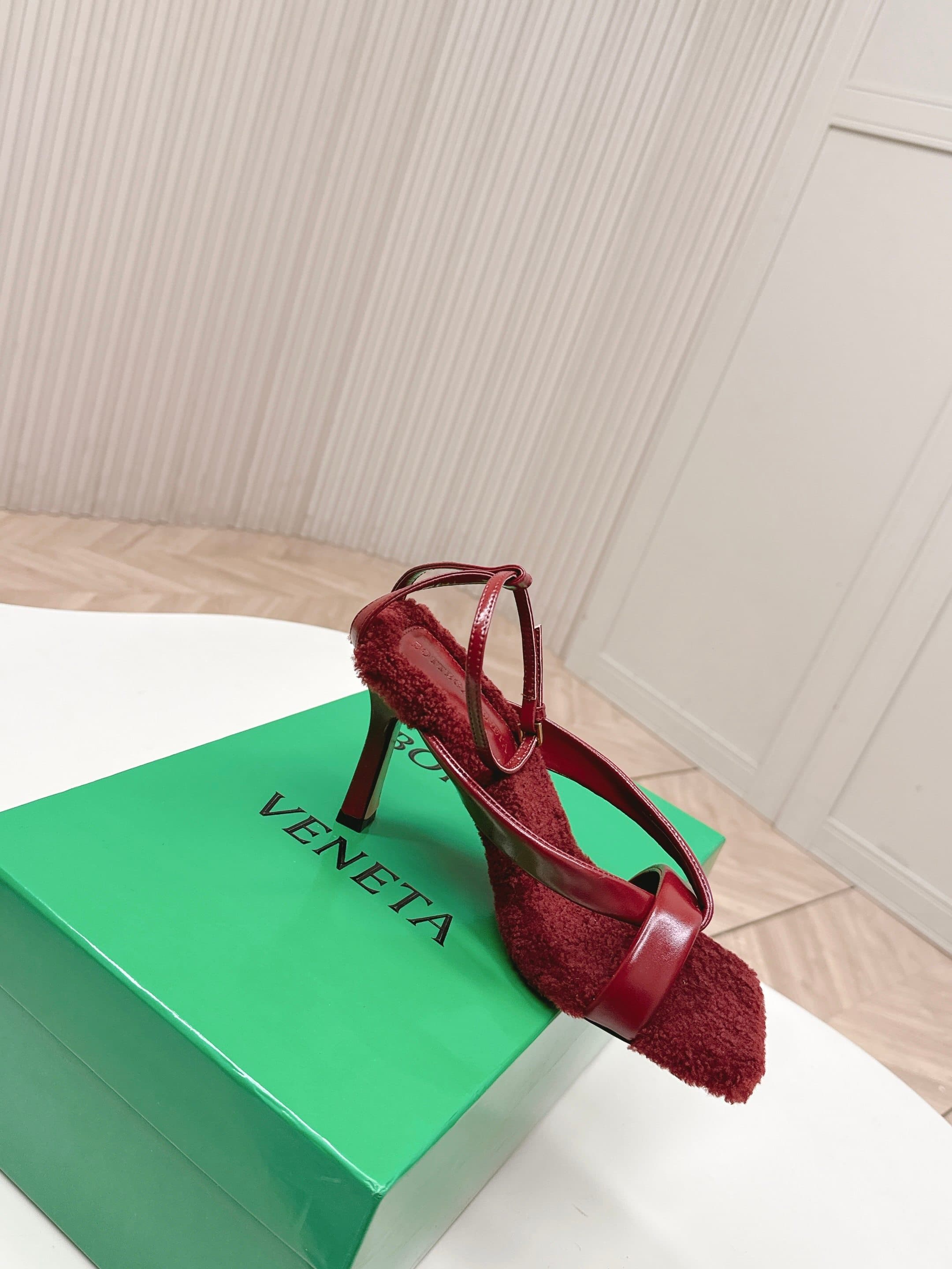 C177 Out of Bottega Veneta 2026 collection/series — image 5