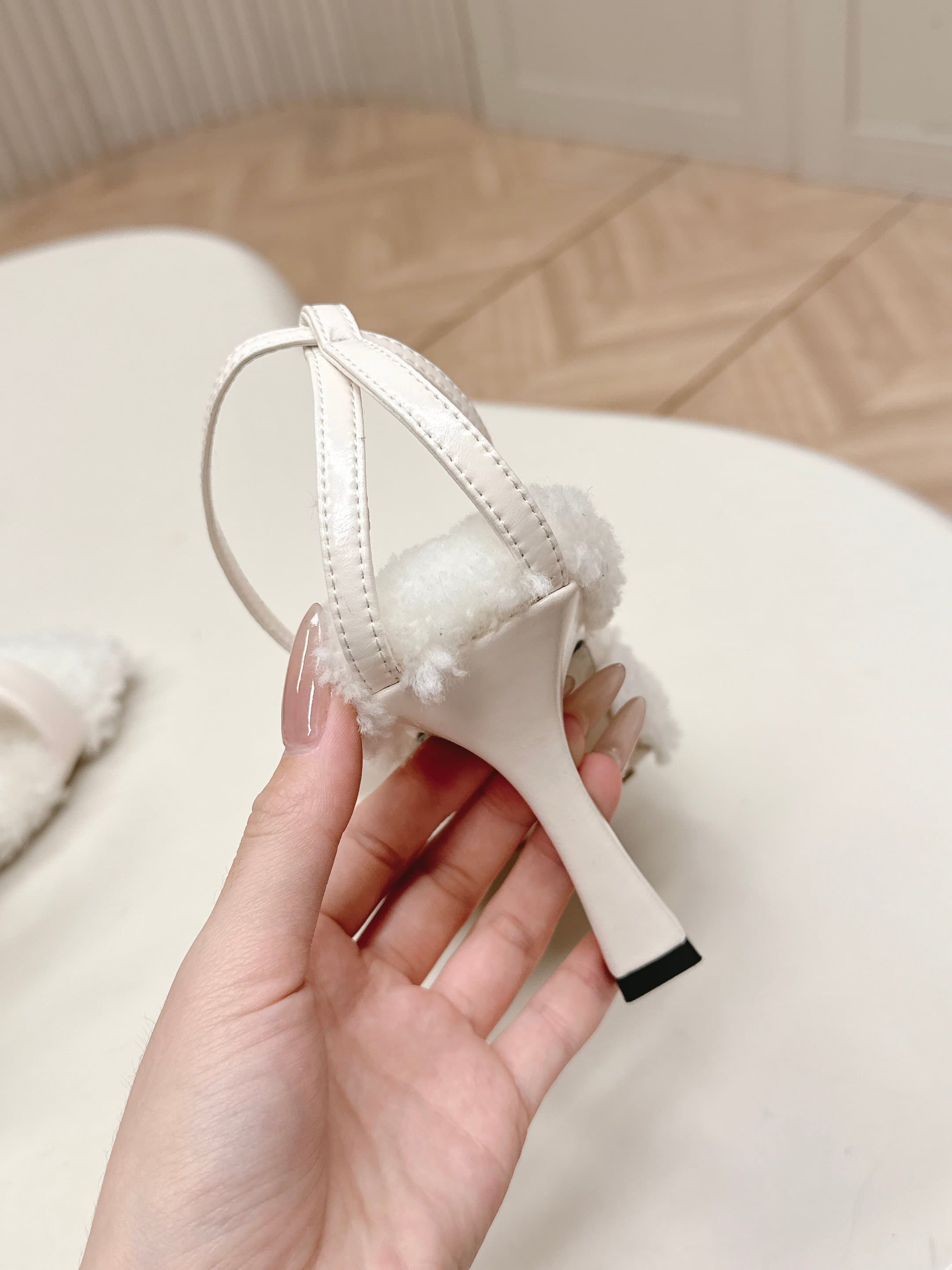 C176 Out of Bottega Veneta 2026 collection/series — image 4