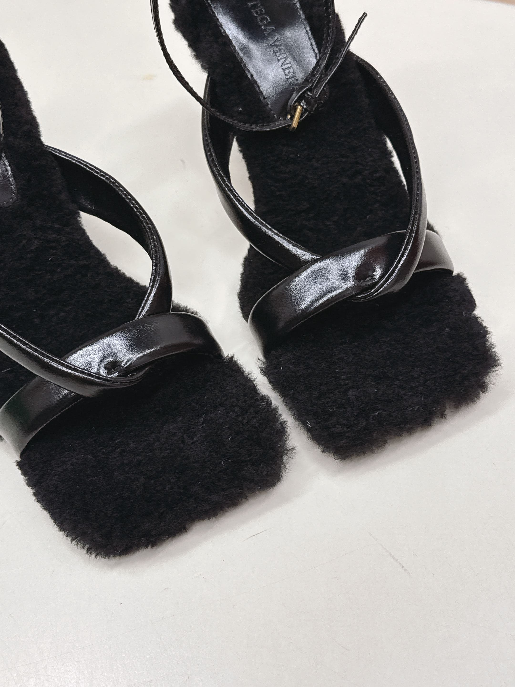 C175 Out of Bottega Veneta 2026 collection/series — image 6