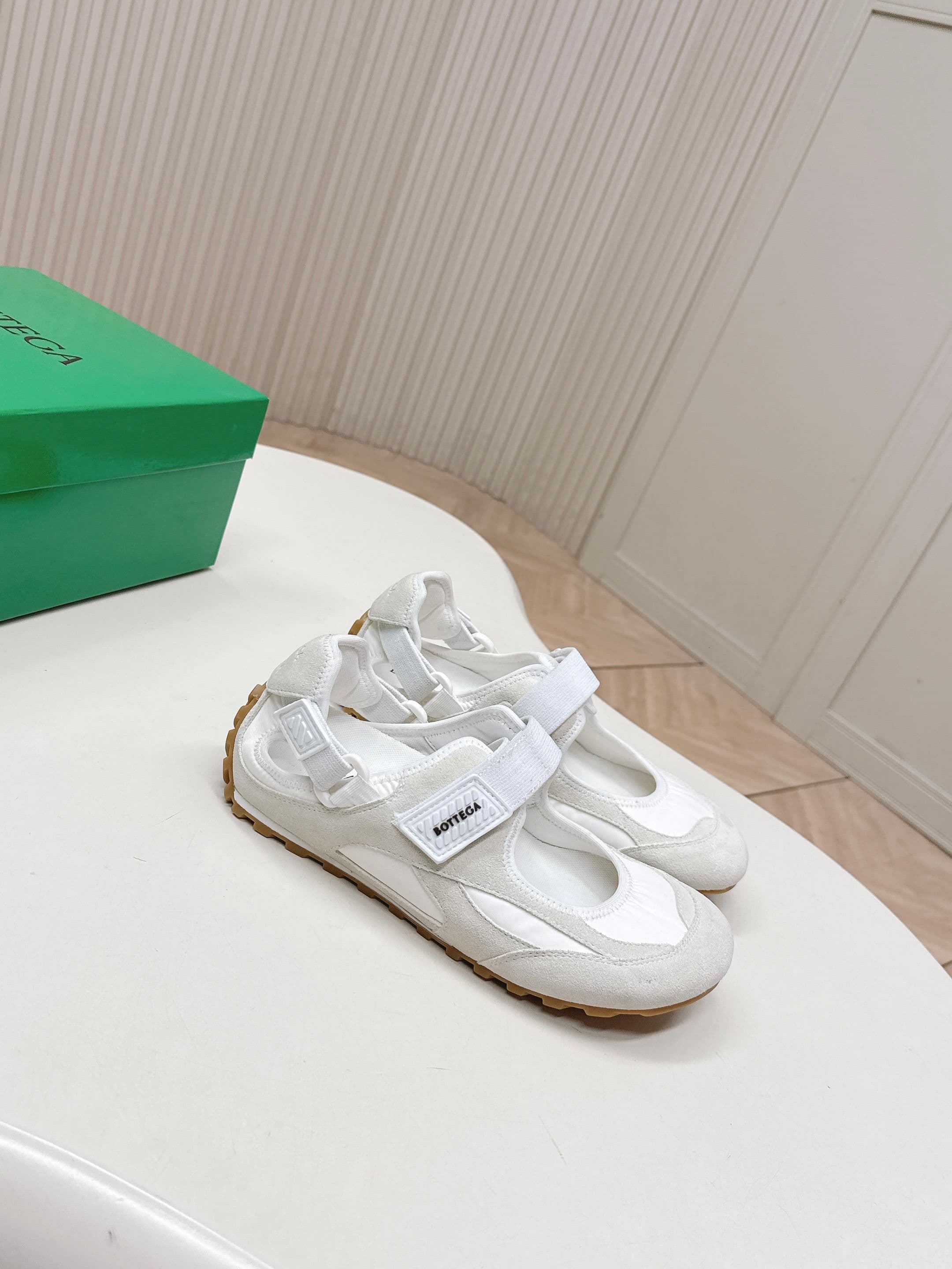 C191 New collection! Astaire Mary Jane ballet shoes with casual velcro sneakers 2026 — image 5