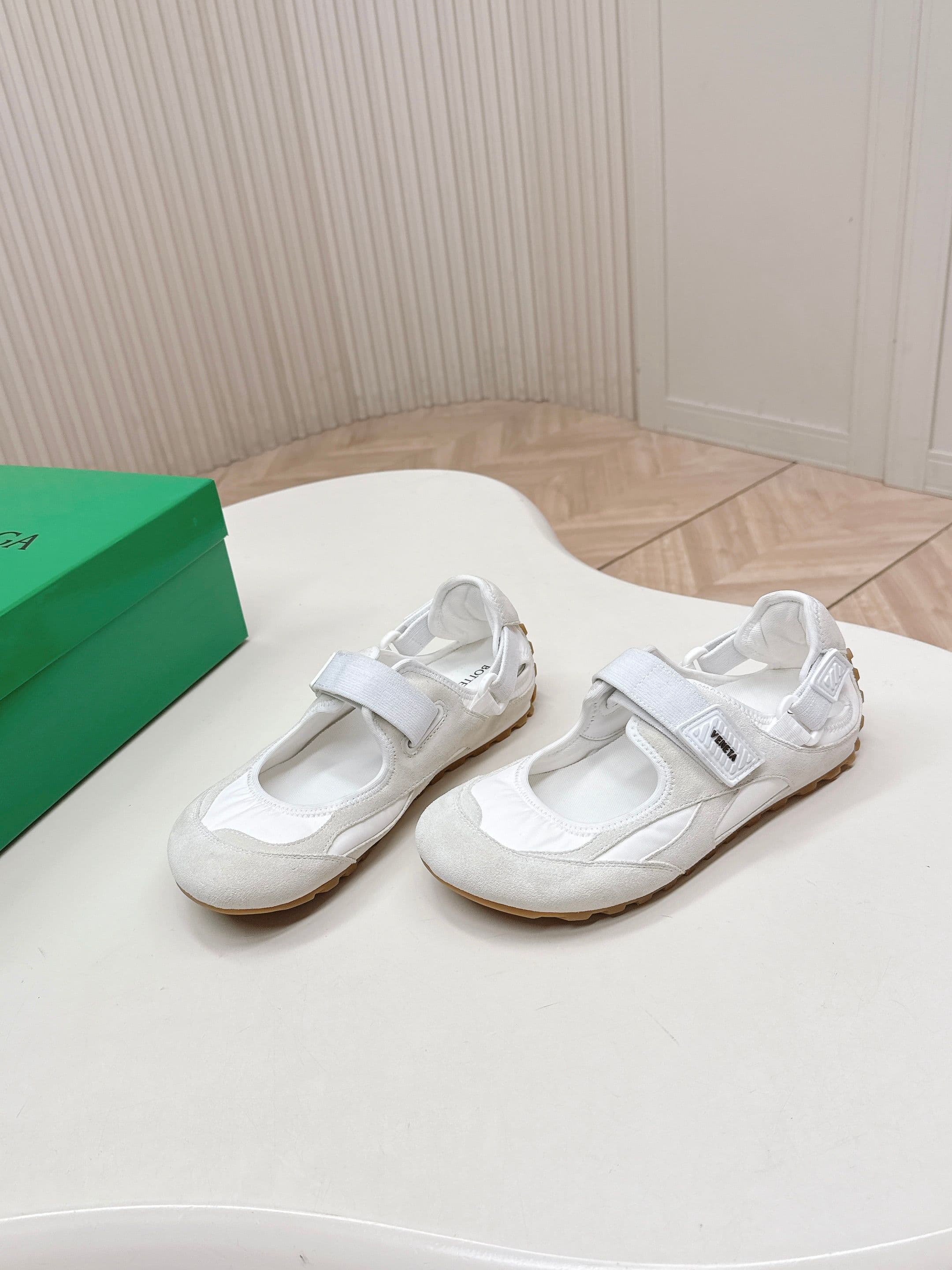 C191 New collection! Astaire Mary Jane ballet shoes with casual velcro sneakers 2026 — image 4