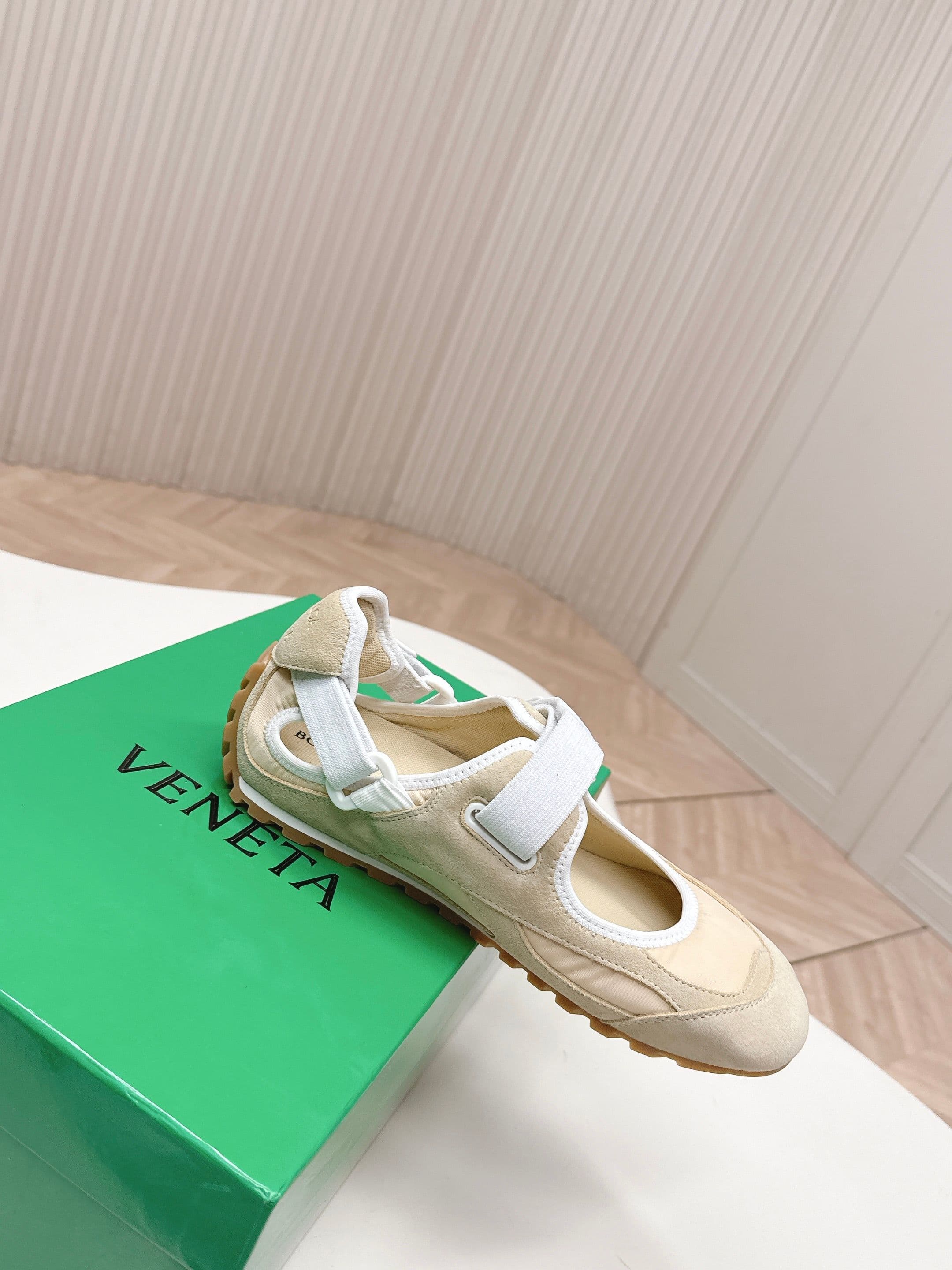 C188 New collection! Astaire Mary Jane ballet shoes with casual Velcro sneakers 2026 — image 5