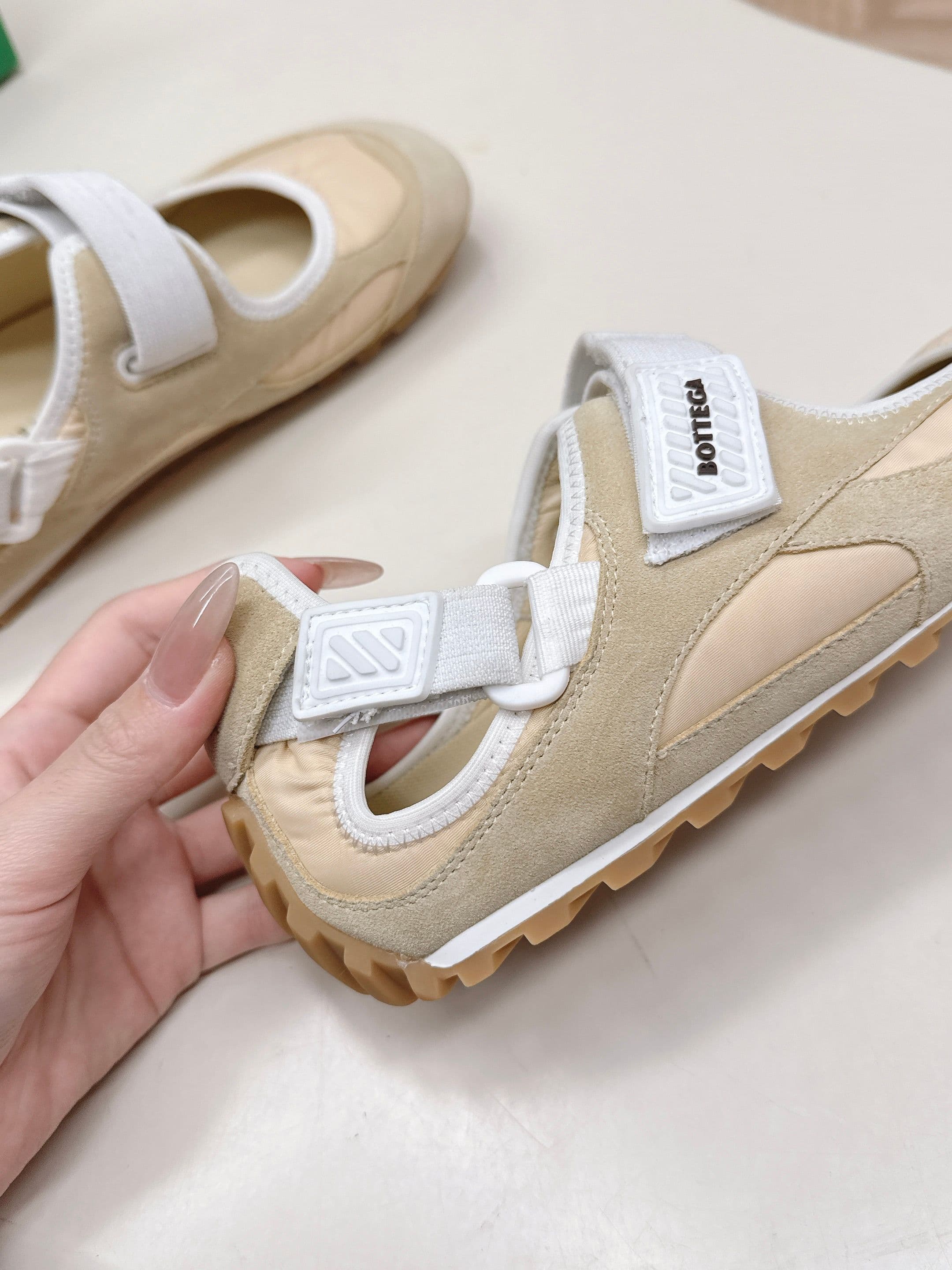 C188 New collection! Astaire Mary Jane ballet shoes with casual Velcro sneakers 2026 — image 3