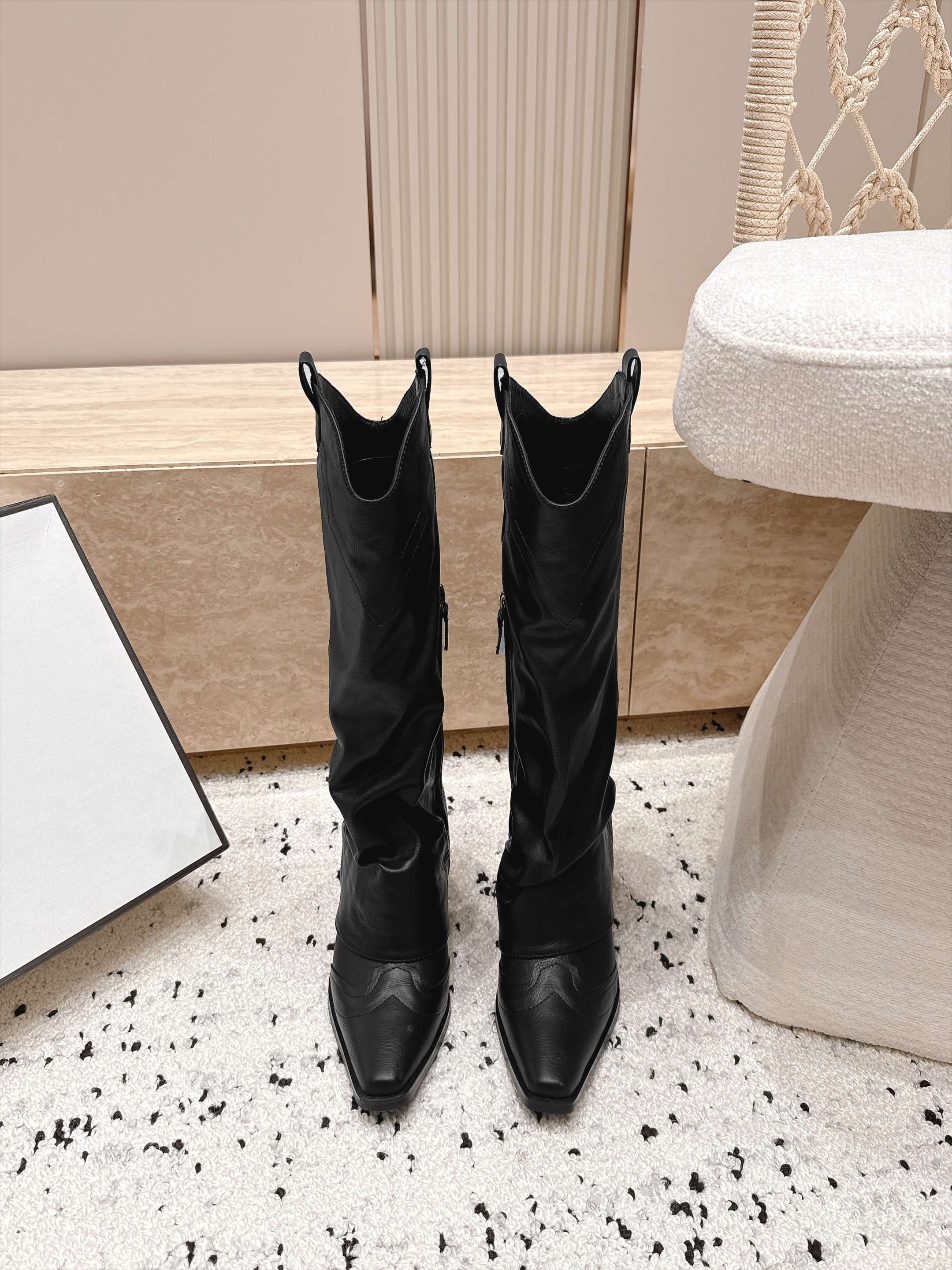 D8689 1couhe Niche trendy brand 26/vs Autumn new model boots series… Square-toe, thick-heeled pants boots — image 2