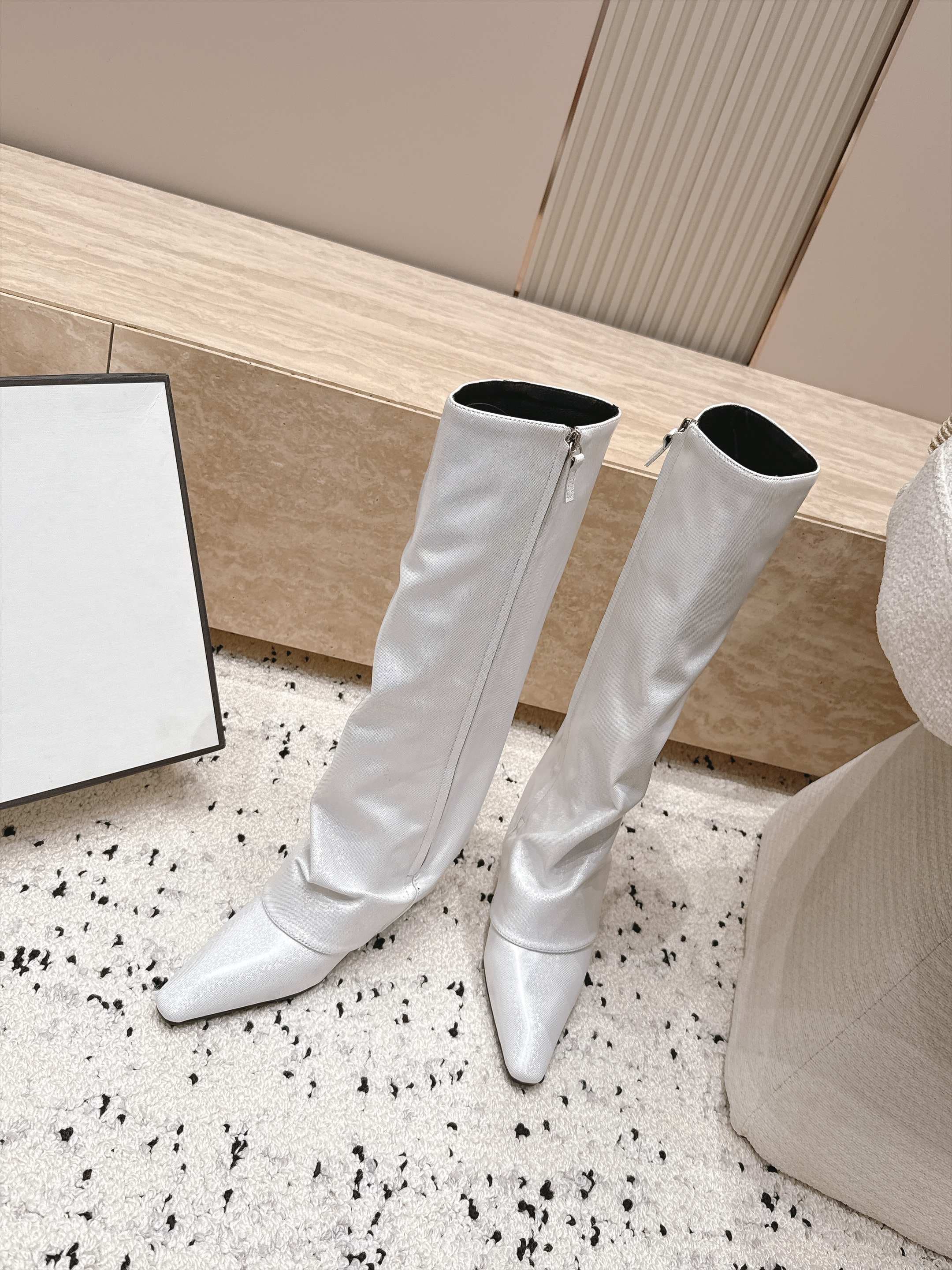 D8687 1couhe Niche trendy brand 26/vs Autumn new model shoes series… Square toe, thick heel trousers boots — image 3