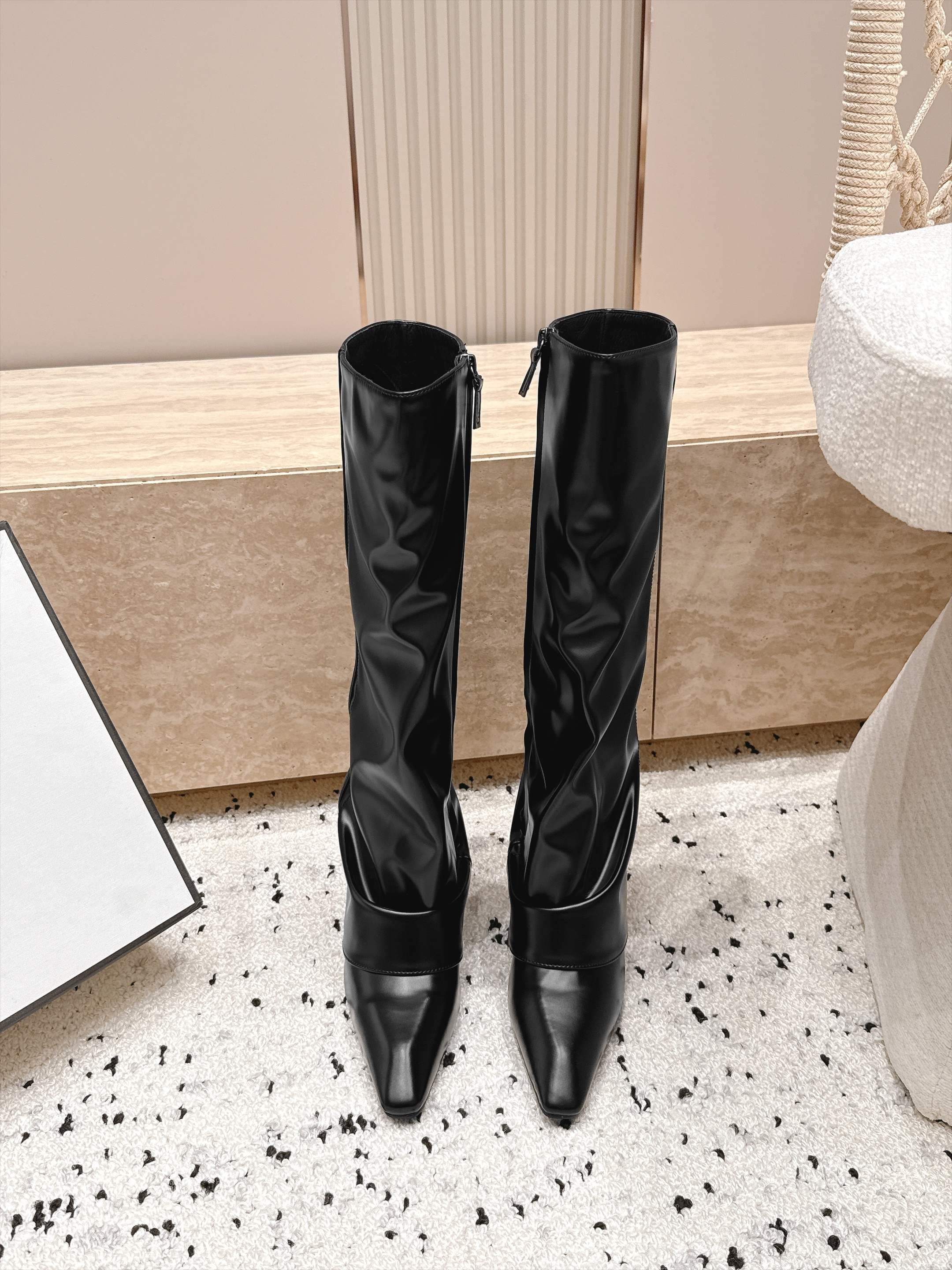 D8685 1couhe Niche trendy brand 26/vs – New autumn models of popular boots… Square-toe, thick heel pants boots — image 2