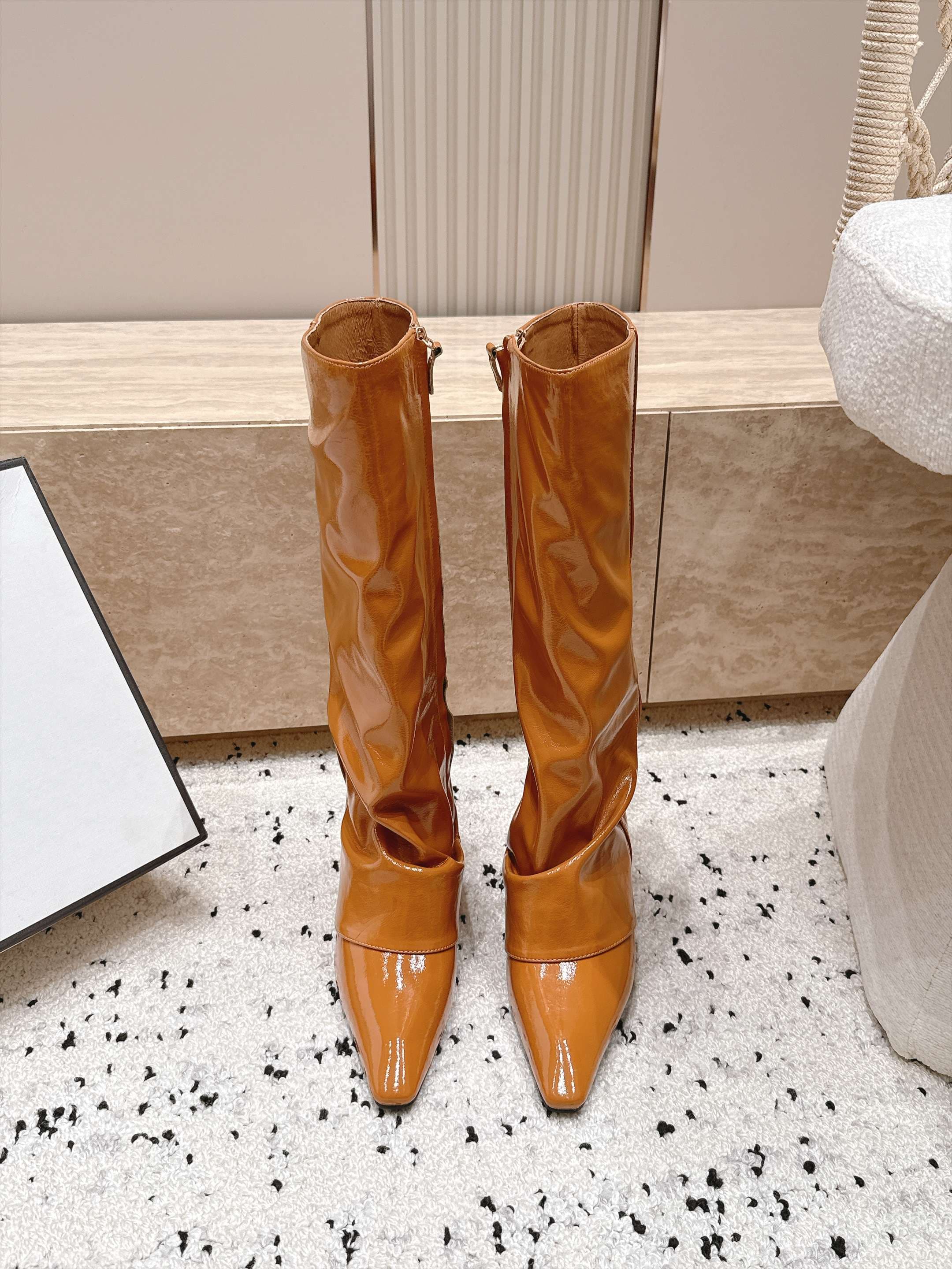 D8681 1couhe Niche trendy brand 26/vs Autumn new model shoes collection… Square toe, thick heel pants shoes — image 2