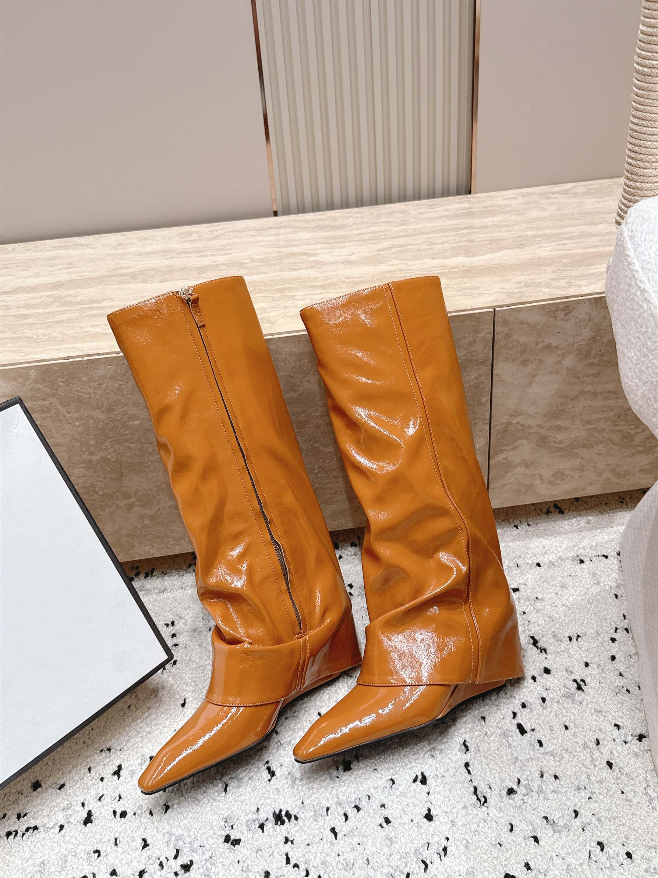 D8681 1couhe Niche trendy brand 26/vs Autumn new model shoes collection… Square toe, thick heel pants shoes — image 7