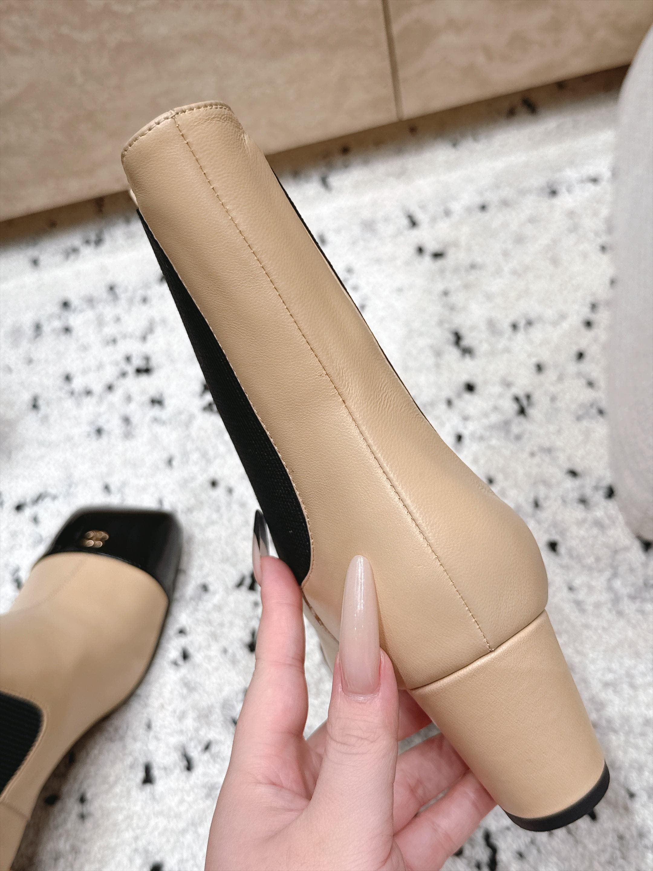 D8707 Chanel 2026vs Fall/Winter New Boot Collection... Square-toe high heels rubber boots, classic mixed colors, exuding elegance — image 6