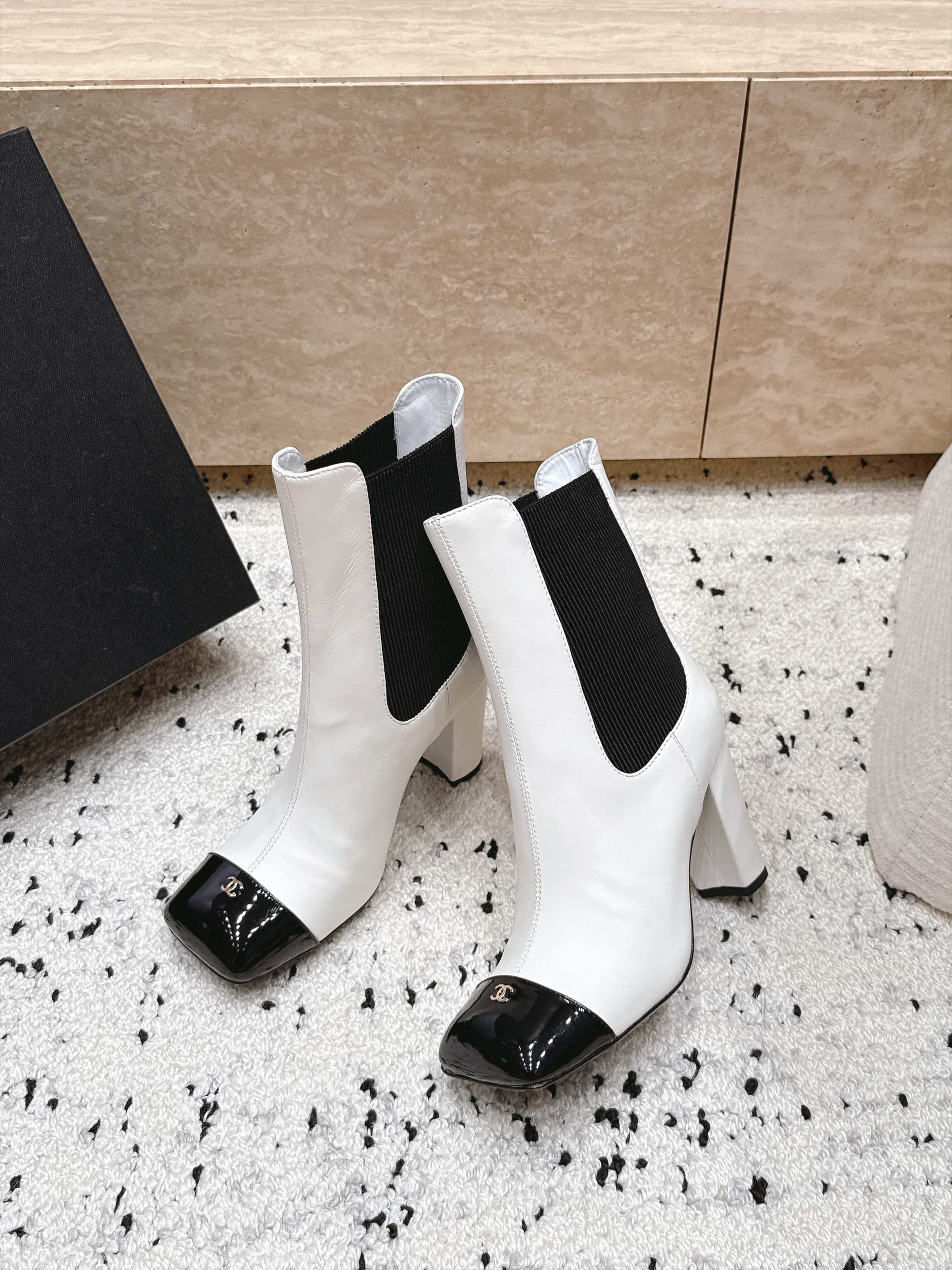 D8701 Chanel 2026vs Fall-Winter New Boot Collection... Square-toe high heels rubber boots, classic mixed colors, exuding elegance — image 6