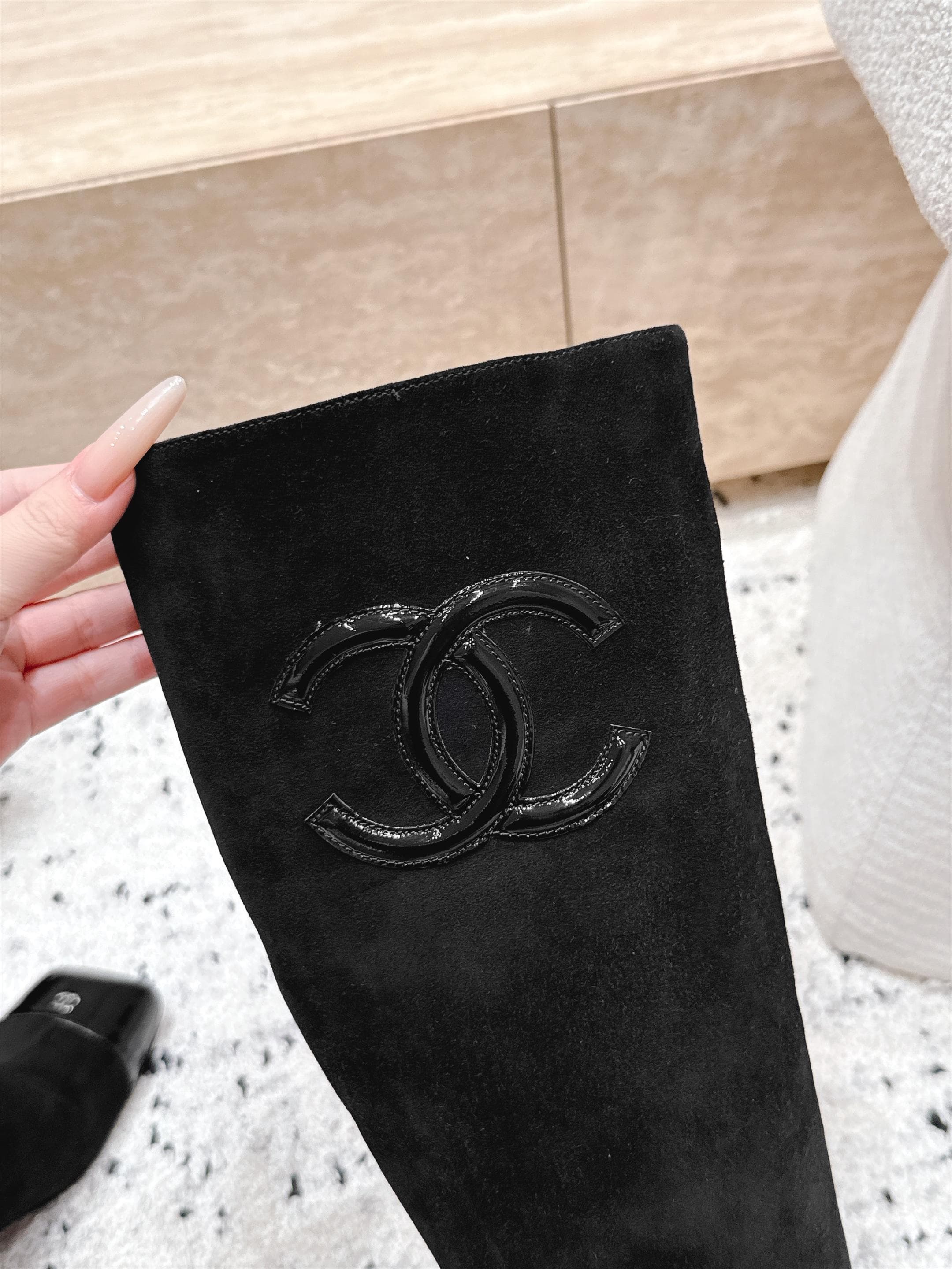 D8699 Chanel 2026vs Fall/Winter New Boot Collection... Square-toe high heels, long boots with classic mixed colors – exudes elegance and sophistication — image 5
