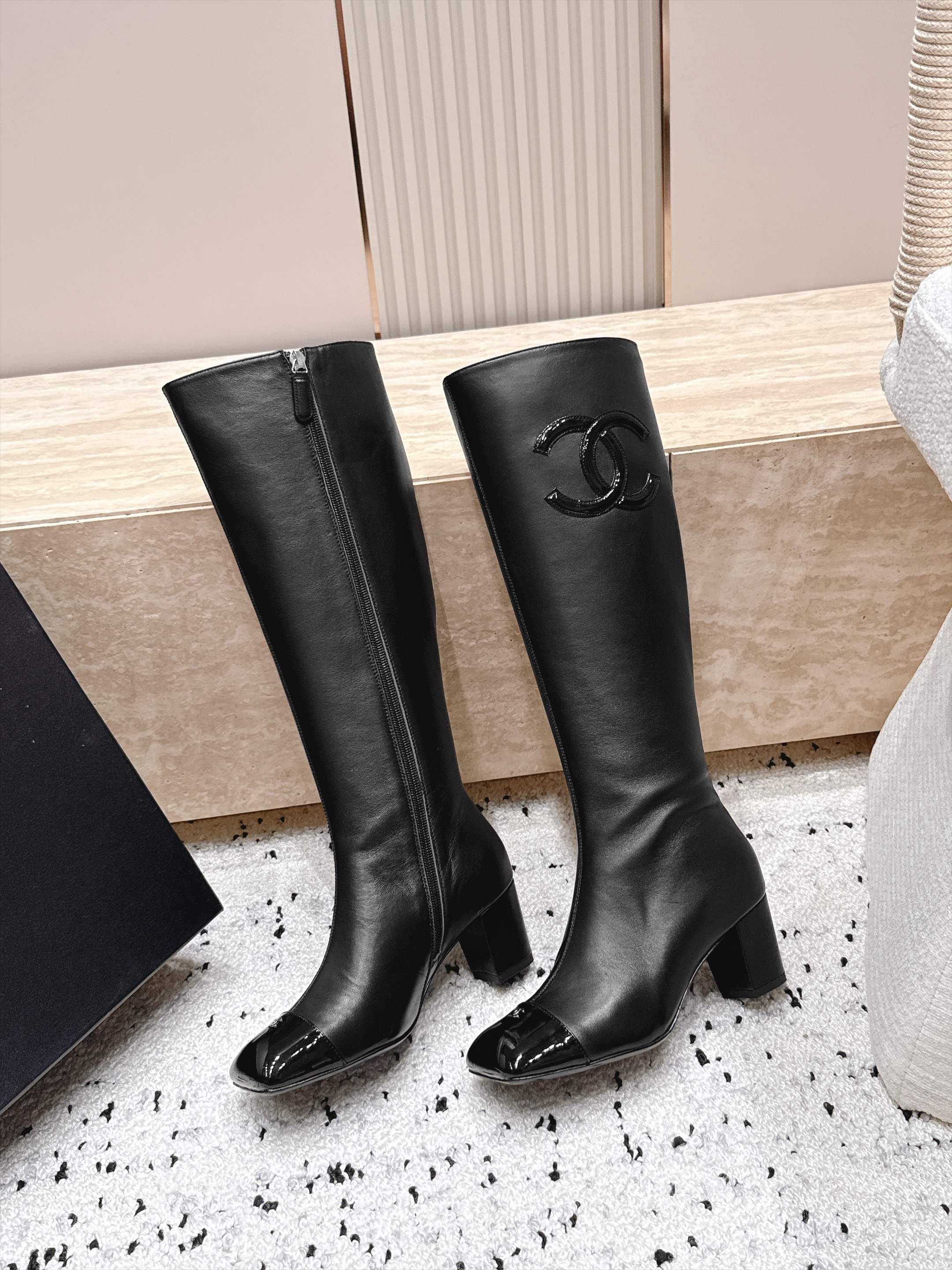 D8698 Chanel 2026vs Fall/Winter New Boot Collection... Square-toe high heels, long boots with classic mixed colors – exudes elegance and sophistication — image 7