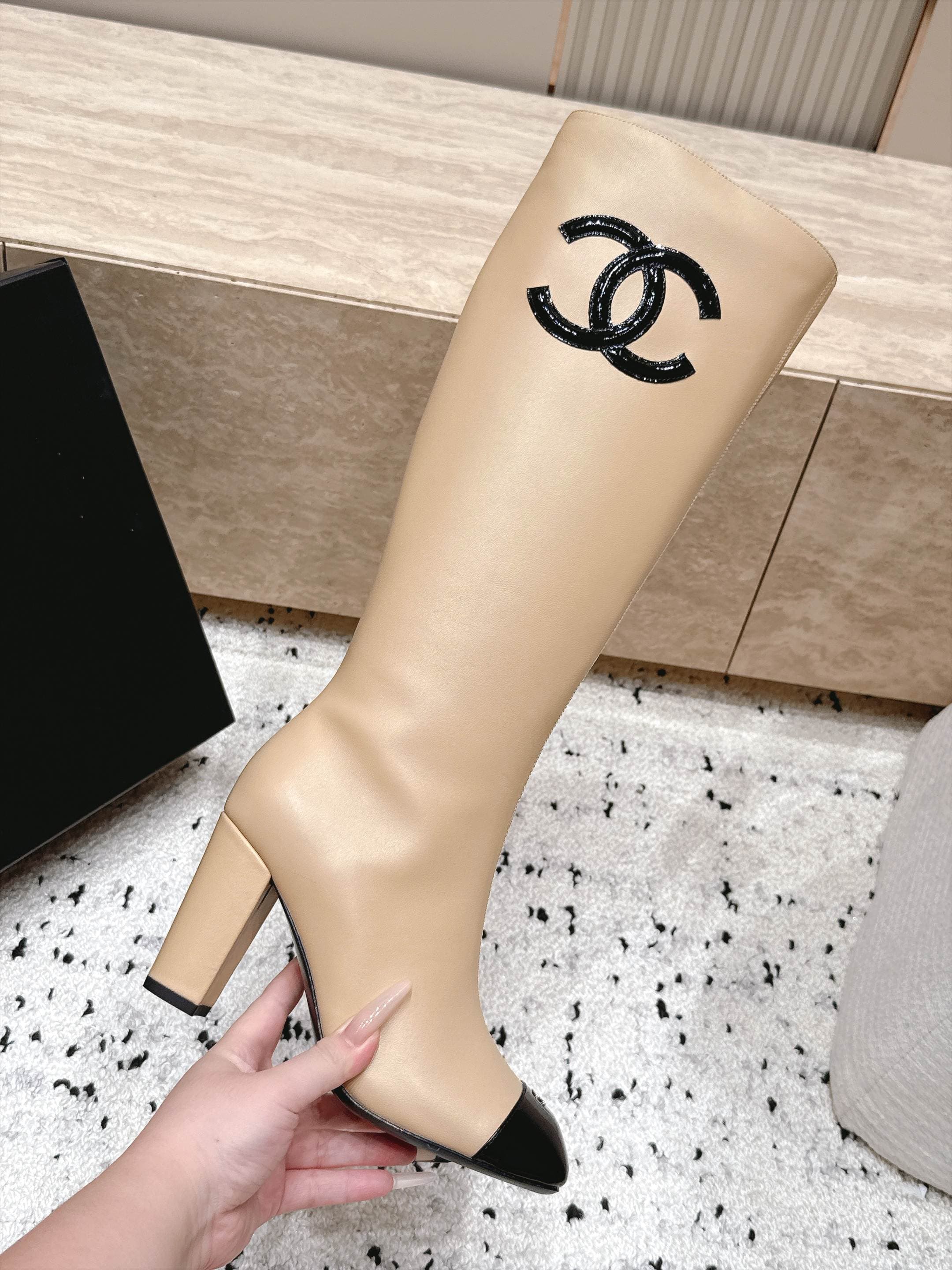 D8691 Chanel 2026vs Fall/Winter New Boot Collection... Square-toe high heels, long boots with classic mixed colors – exudes elegance and sophistication — image 8