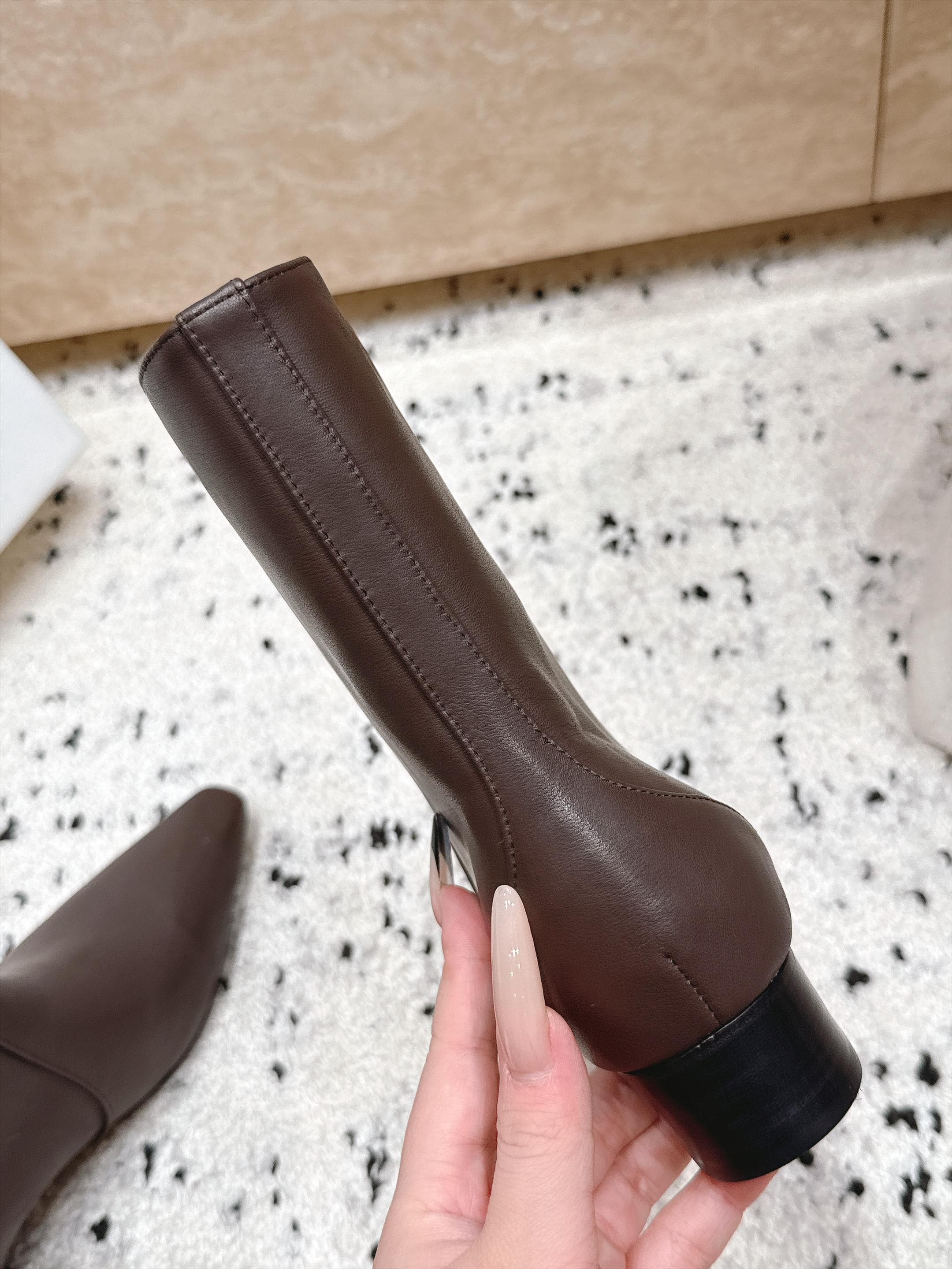 D8720 BY FAR～2026vs Autumn New Fashion Boots Collection… — image 4