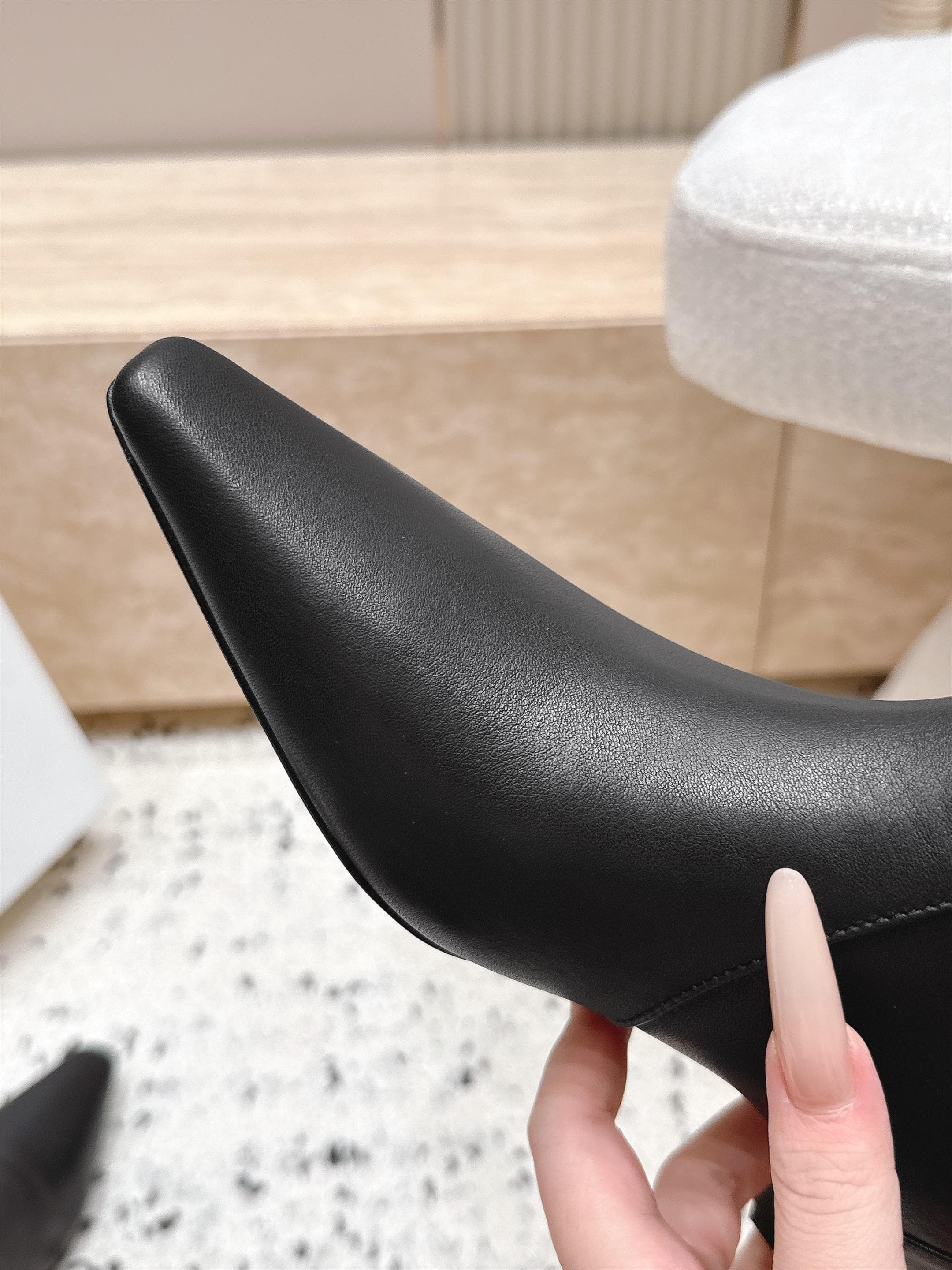 D8719 BY FAR～2026vs Autumn New Fashion Boots Collection… — image 5