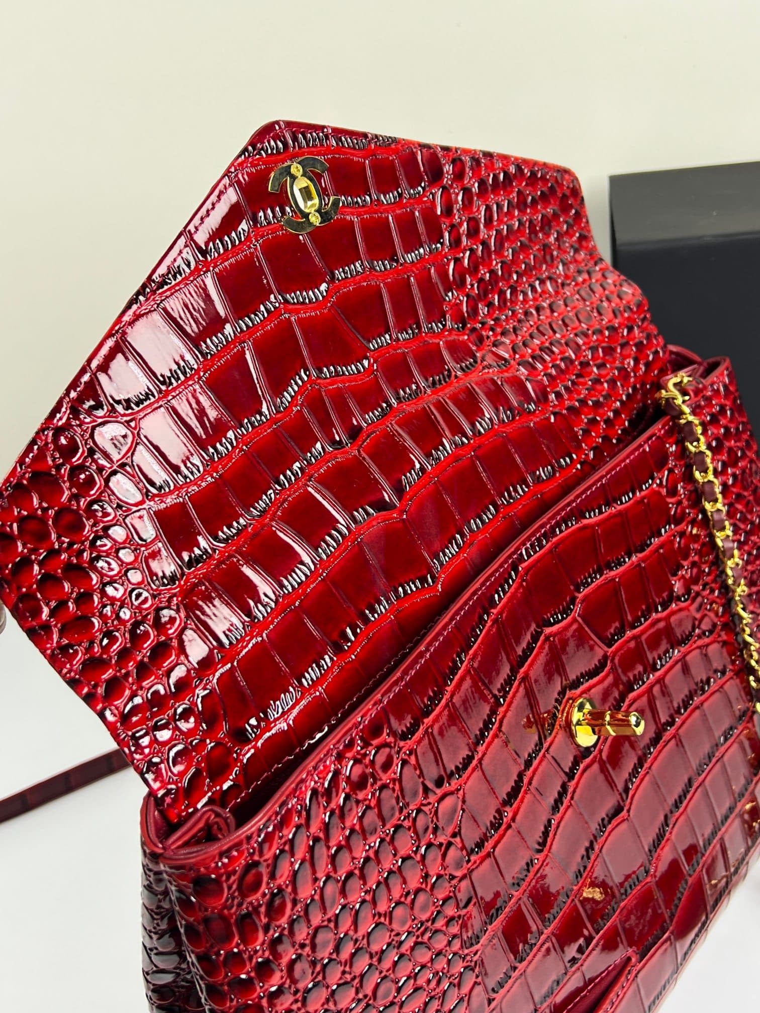 C1854 Chanel26s New model, extra-large cf Maxi Flap — image 8