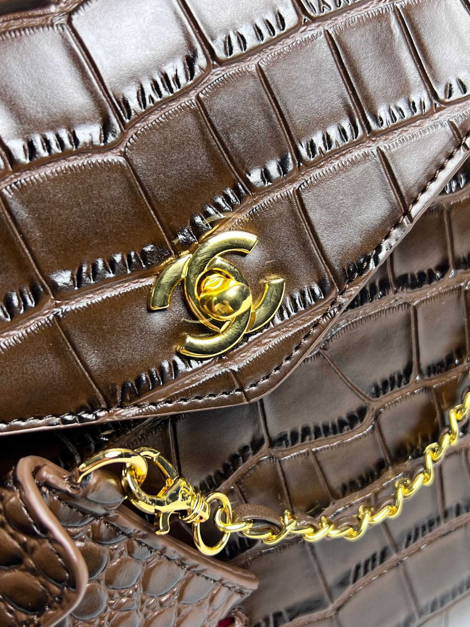 C1853 Chanel26s new model, oversized cf Maxi Flap — image 5