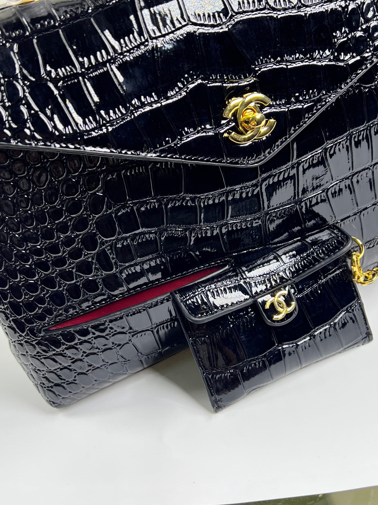 C1852 Chanel26s New model, extra-large cf Maxi Flap — image 6