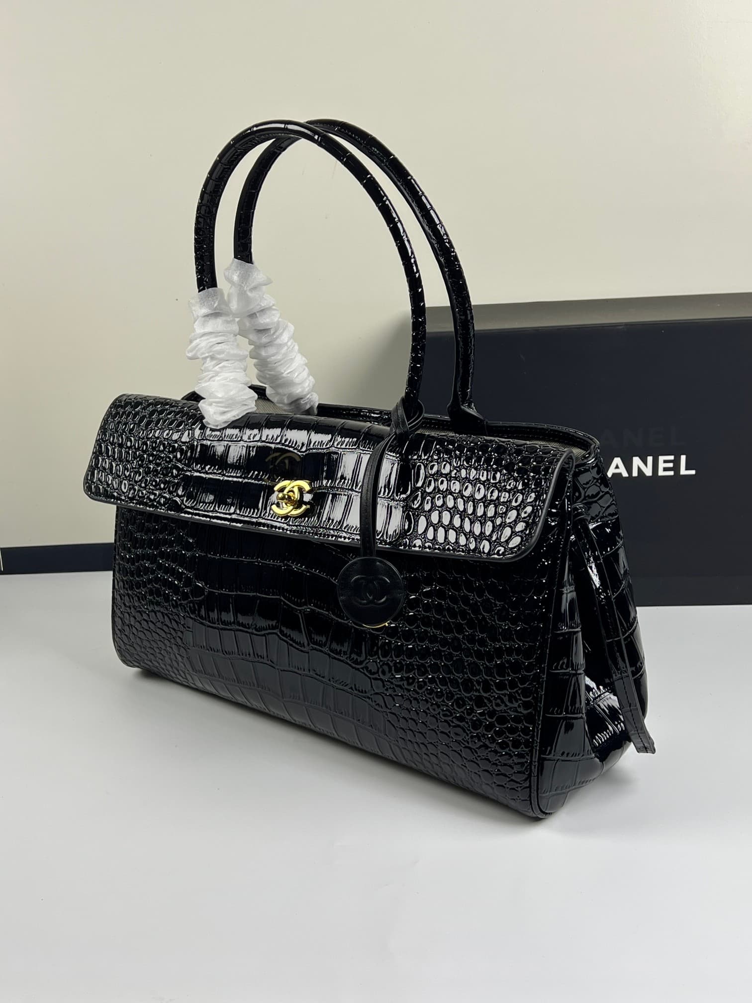 C1856 Chanel26 style bag with a top layer of crocodile skin, new design, oversized size – cf Maxi Flap — image 2