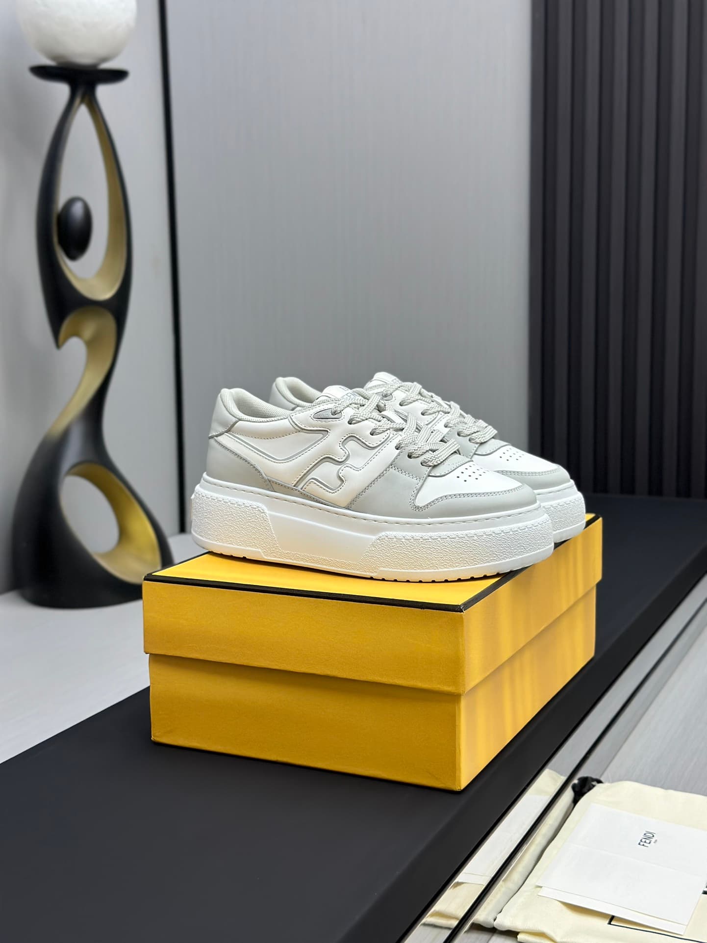 D8903 Running distance factory price 💰 Fendi 24ss thick heel match series, couple style, casual, sport shoes — image 2