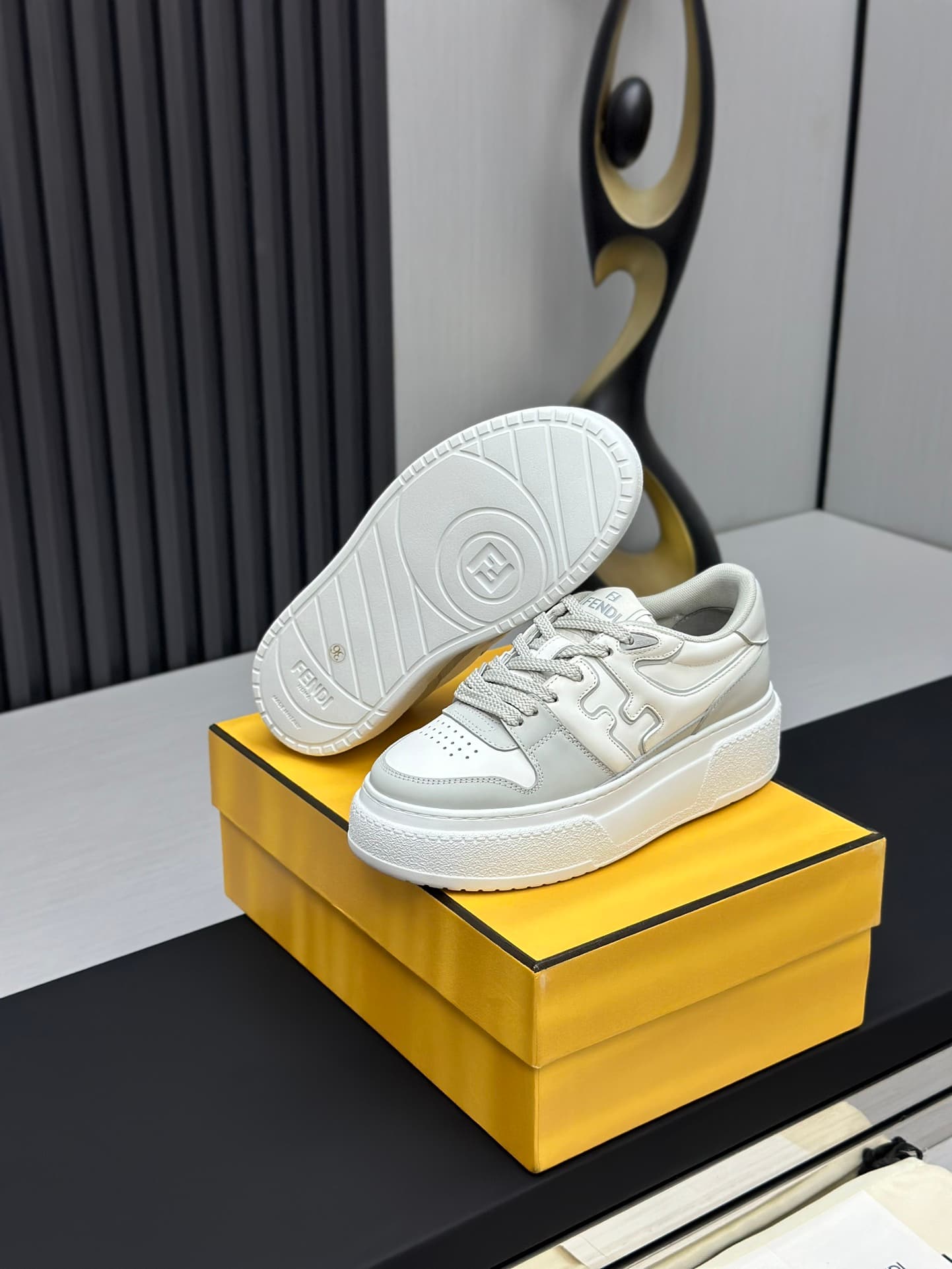 D8903 Running distance factory price 💰 Fendi 24ss thick heel match series, couple style, casual, sport shoes — image 6
