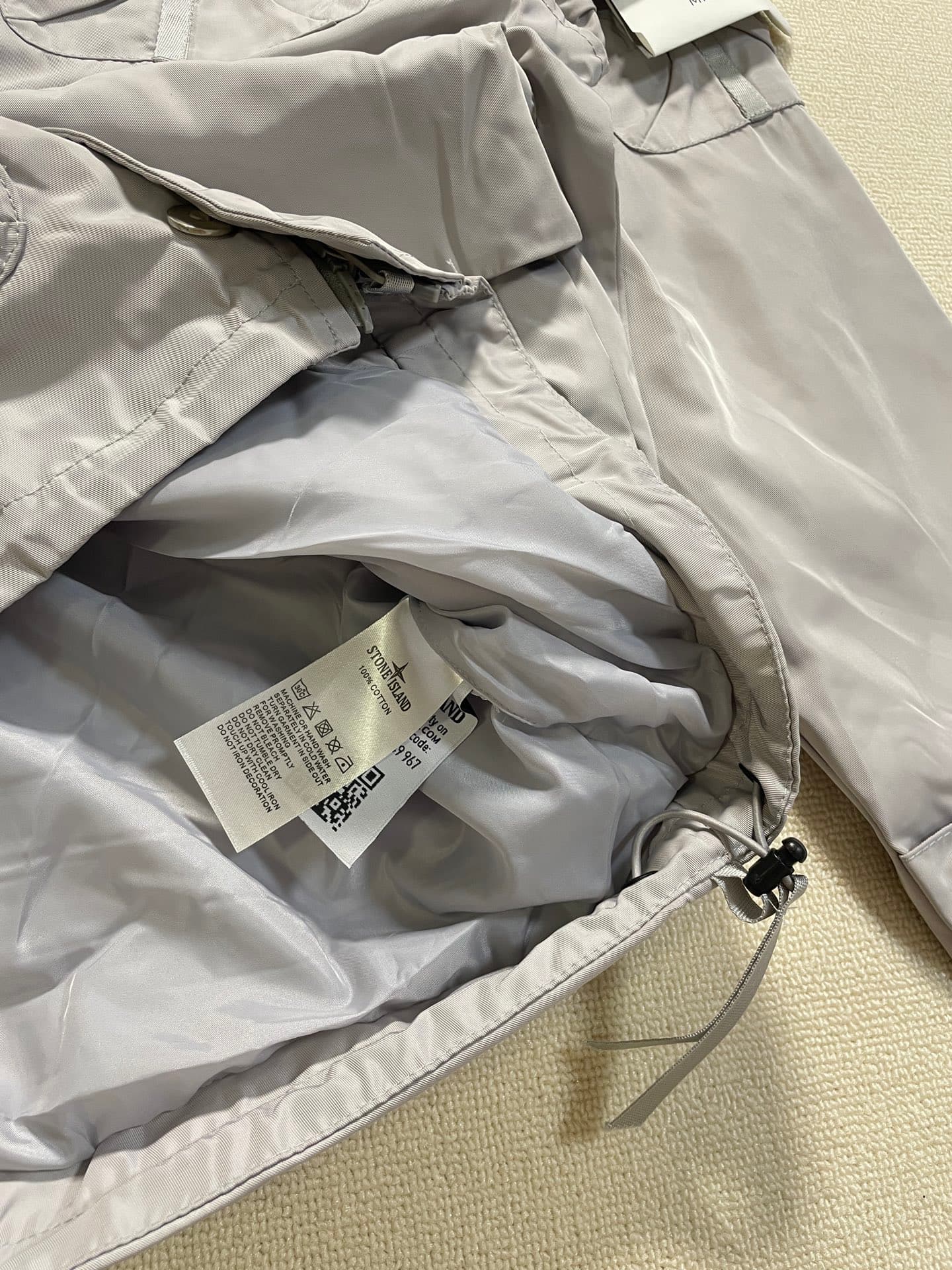 C12526 Light gray detail photos taken on the actual scene # — image 6