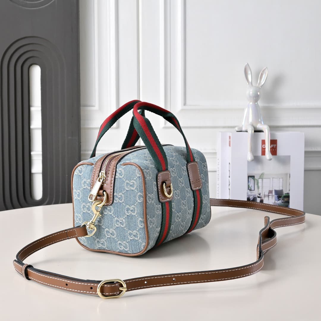 C3892 [Factory Direct Sale] Upgraded version. Inspired by Gucci’s iconic travel bag design, the brand has introduced the Mini GG handbag. This handbag is made from soft GG monogram fabric, with web straps and detachable shoulder straps. It reimagines the  — image 3