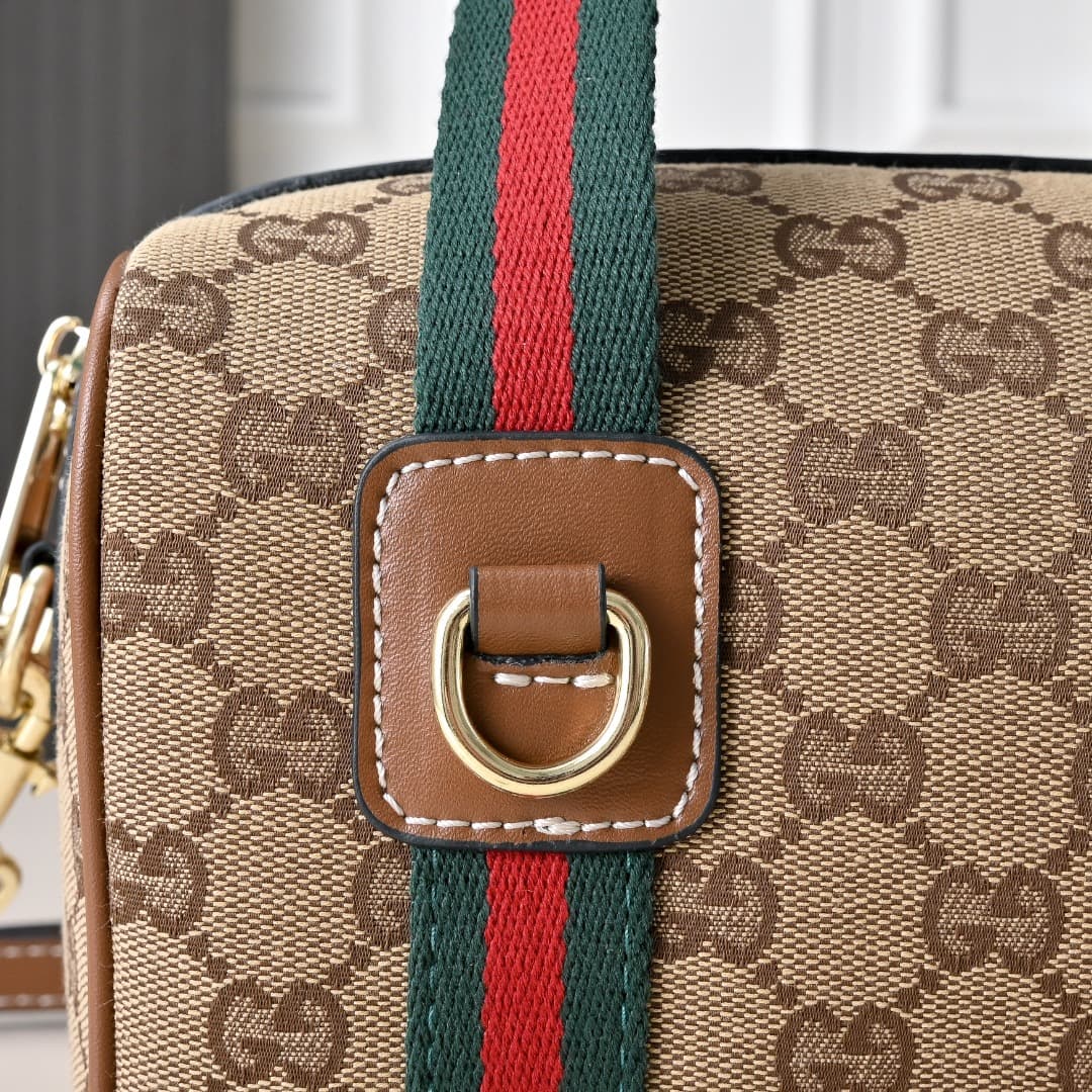 C3890 [Factory Direct Sale] Upgraded version. Inspired by Gucci’s iconic travel bag design, the brand has introduced the Mini GG handbag. This handbag is made from soft GG monogram canvas, with Web strap handles and a detachable shoulder strap. It reimagi — image 6