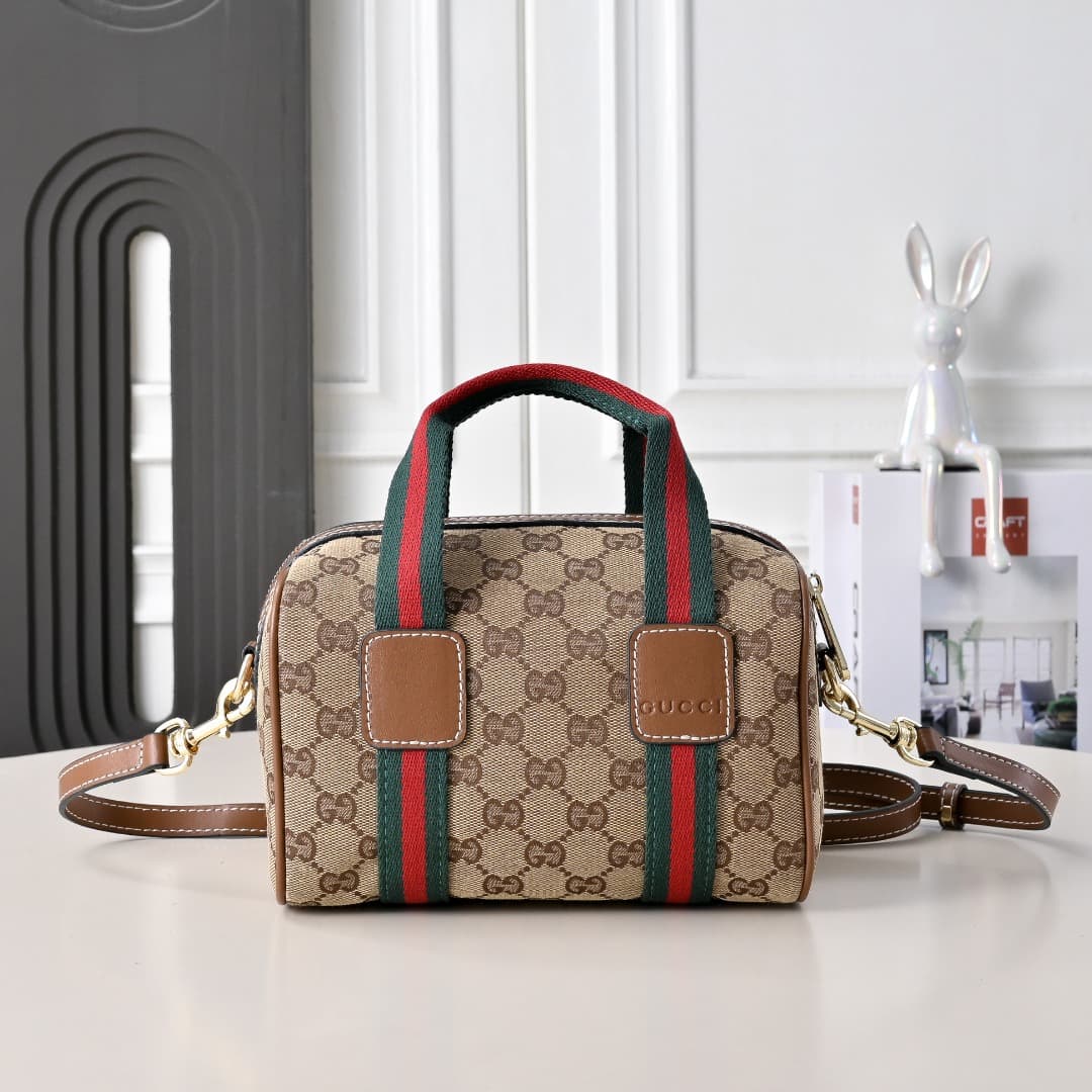 C3890 [Factory Direct Sale] Upgraded version. Inspired by Gucci’s iconic travel bag design, the brand has introduced the Mini GG handbag. This handbag is made from soft GG monogram canvas, with Web strap handles and a detachable shoulder strap. It reimagi — image 2