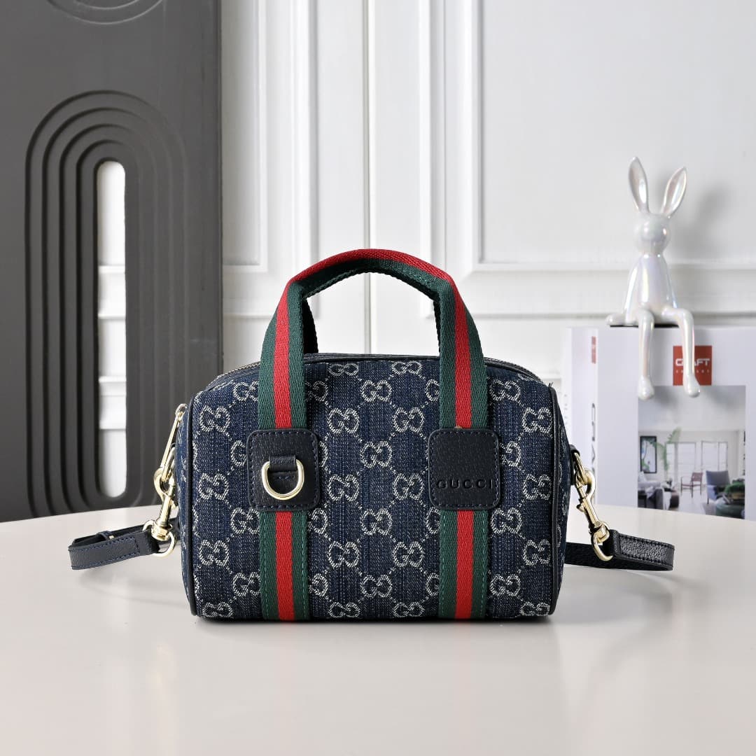 C3889 [Factory Direct Sale] Upgraded version. Inspired by Gucci’s iconic travel bag design, the brand has introduced the Mini GG handbag. This handbag is made from soft GG monogram cotton fabric, with web straps on the handles and a detachable shoulder st — image 1
