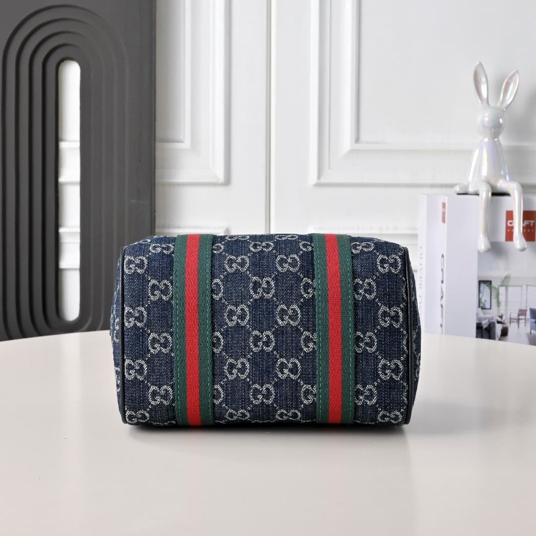C3889 [Factory Direct Sale] Upgraded version. Inspired by Gucci’s iconic travel bag design, the brand has introduced the Mini GG handbag. This handbag is made from soft GG monogram cotton fabric, with web straps on the handles and a detachable shoulder st — image 4