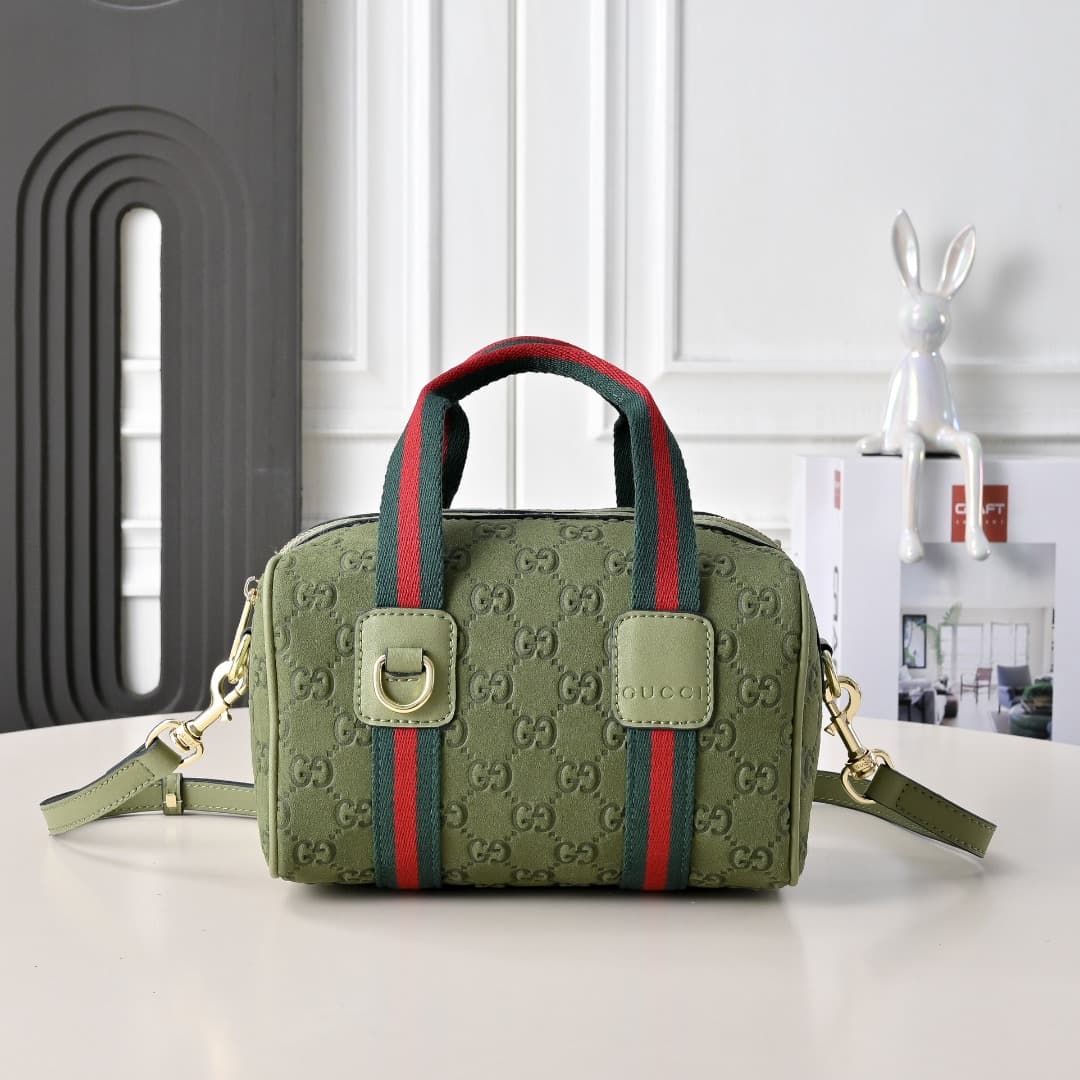 C3894 [Factory Direct Sale] Upgraded version. Inspired by Gucci’s iconic travel bag design, the brand has introduced the Mini GG handbag. This handbag is made from soft GG monogram cotton fabric, and features a Web strap handle as well as a detachable sho — image 1