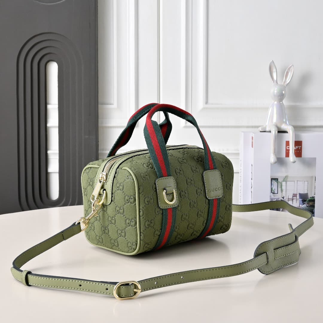 C3894 [Factory Direct Sale] Upgraded version. Inspired by Gucci’s iconic travel bag design, the brand has introduced the Mini GG handbag. This handbag is made from soft GG monogram cotton fabric, and features a Web strap handle as well as a detachable sho — image 3