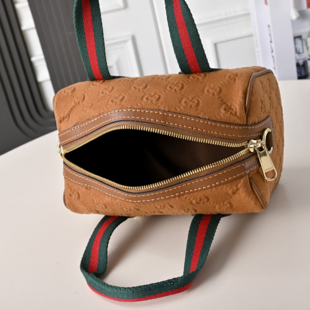 C3893 [Factory Direct Sale] Upgraded version. Inspired by Gucci’s iconic travel bag design, the brand has introduced the Mini GG handbag. This handbag is made from soft GG monogram cotton fabric; it features a Web strap handle and a detachable shoulder st — image 8