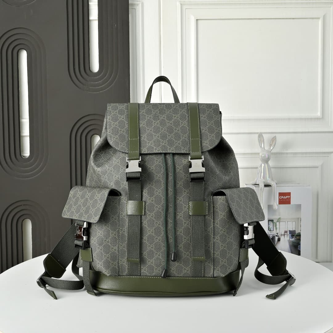 C3882 [Exclusive Background] Real-life photos, an upgraded version of the original design 🔥 The classic GG Supreme canvas is known for its soft texture and stretchable properties. It is one of the classic fabrics that have remained unchanged over time. Th
