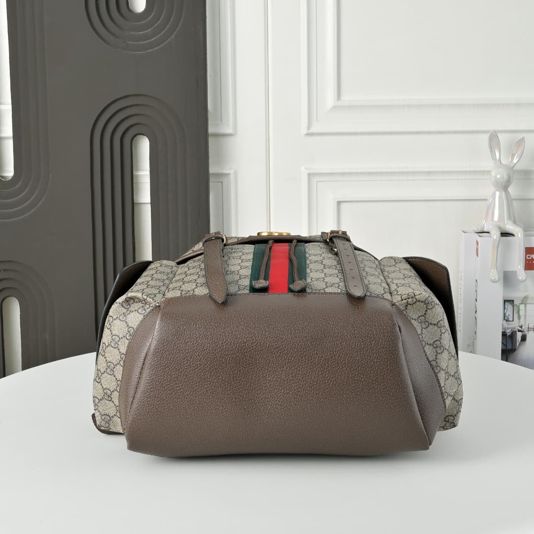 C3884 [Exclusive Background] Real-life photos, original version upgraded 🔥 High-quality artificial canvas combined with distinct high-tech mesh details; the design concept is inspired by mountain climbing. The two distinctive brand elements—patterns and s — image 4